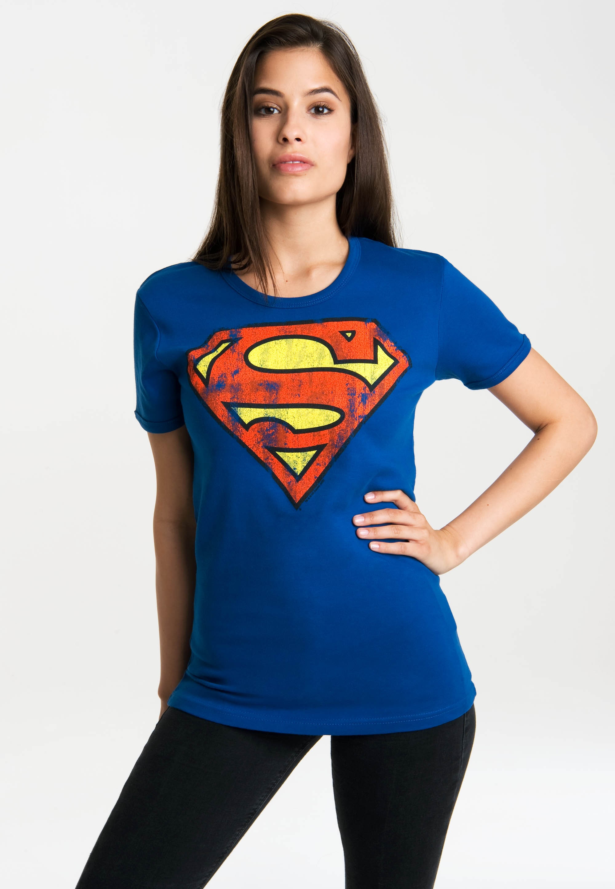 BAUR mit lizenzierten LOGOSHIRT »Superman-Logo«, | für kaufen Originaldesign T-Shirt