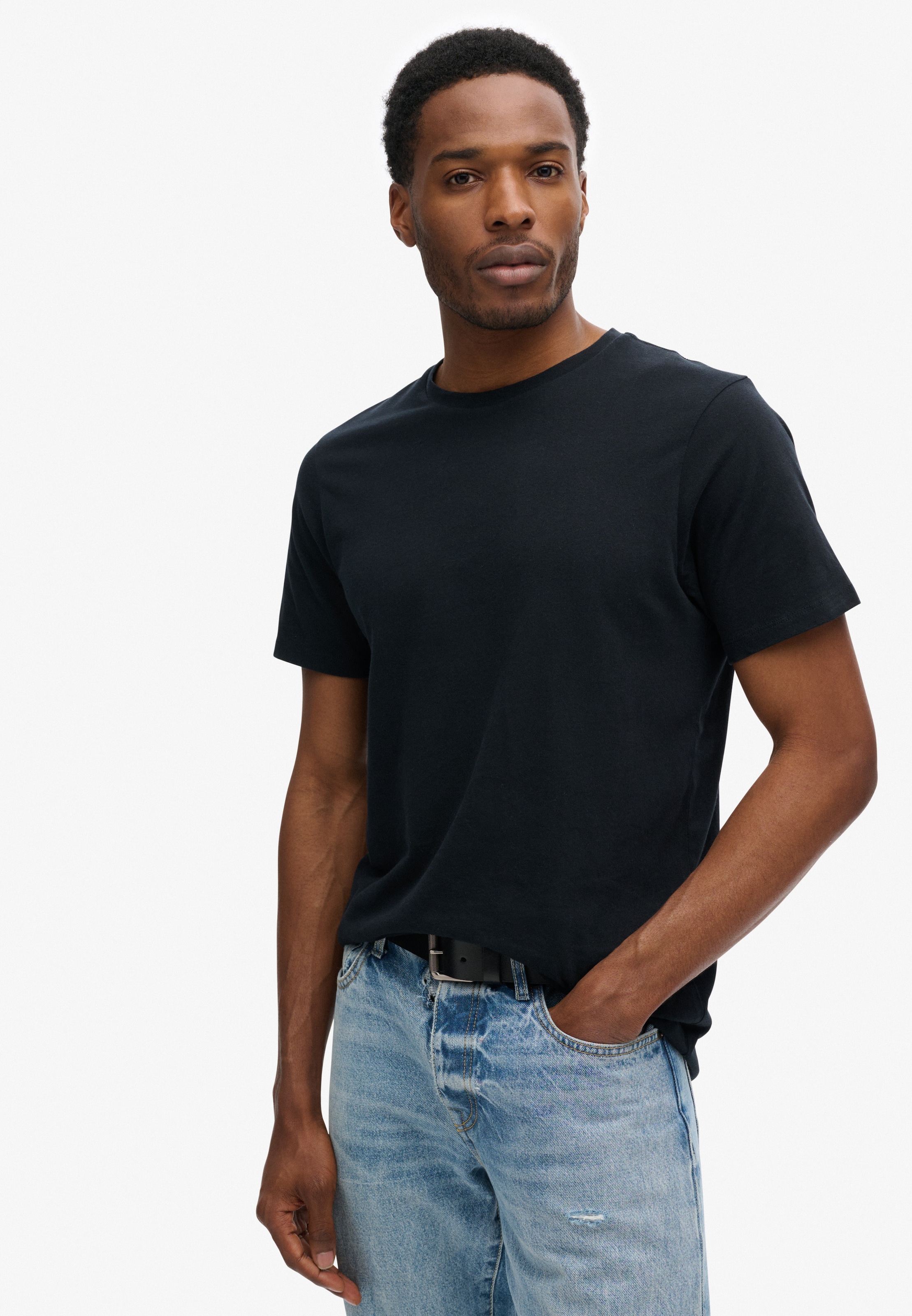 Superdry Rundhalsshirt »CLASSIC ESSENTIAL TEE«