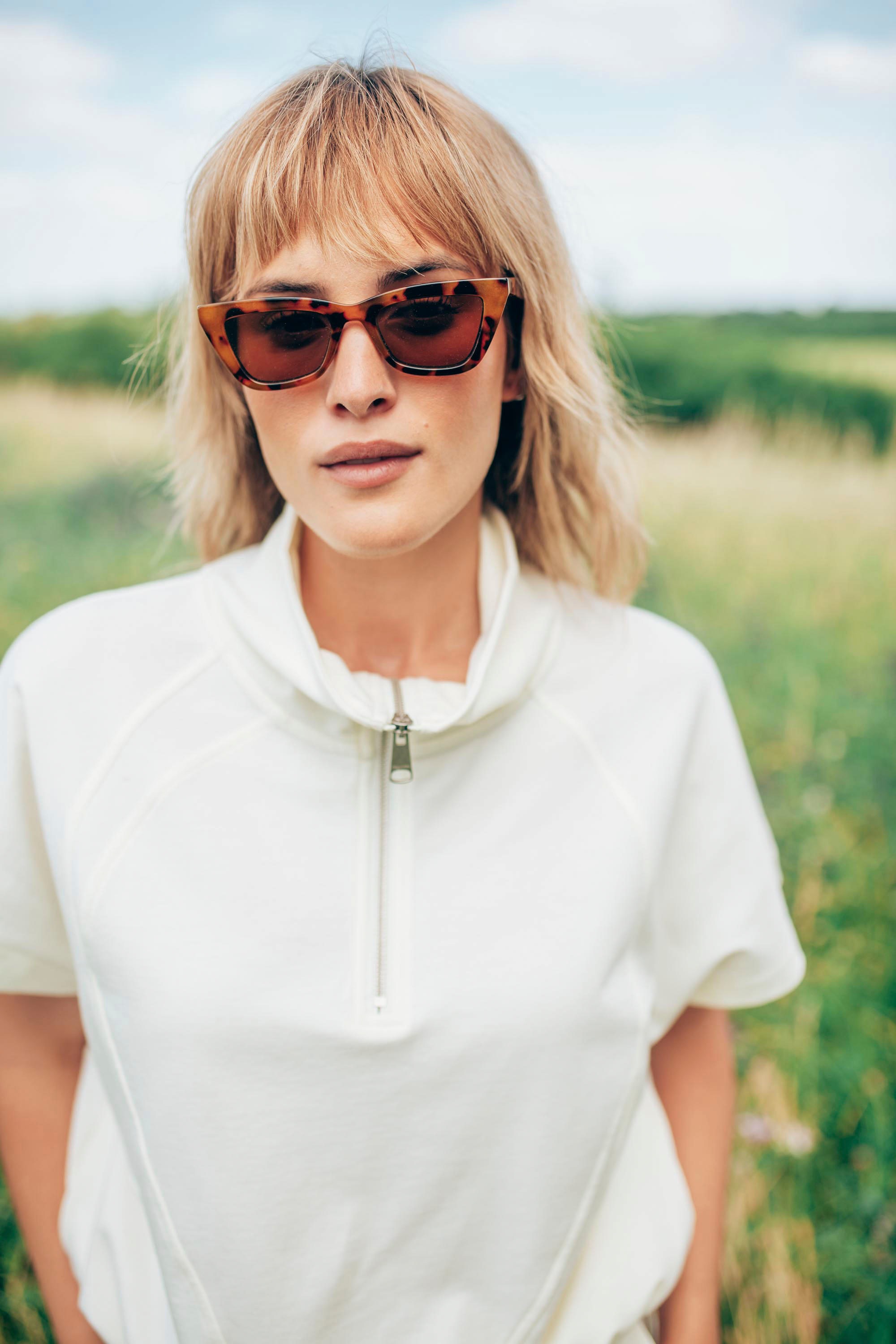 Ragwear Sweatshirt "IZZARA TOP", mit überschnittenen Schultern und mit Reiß günstig online kaufen