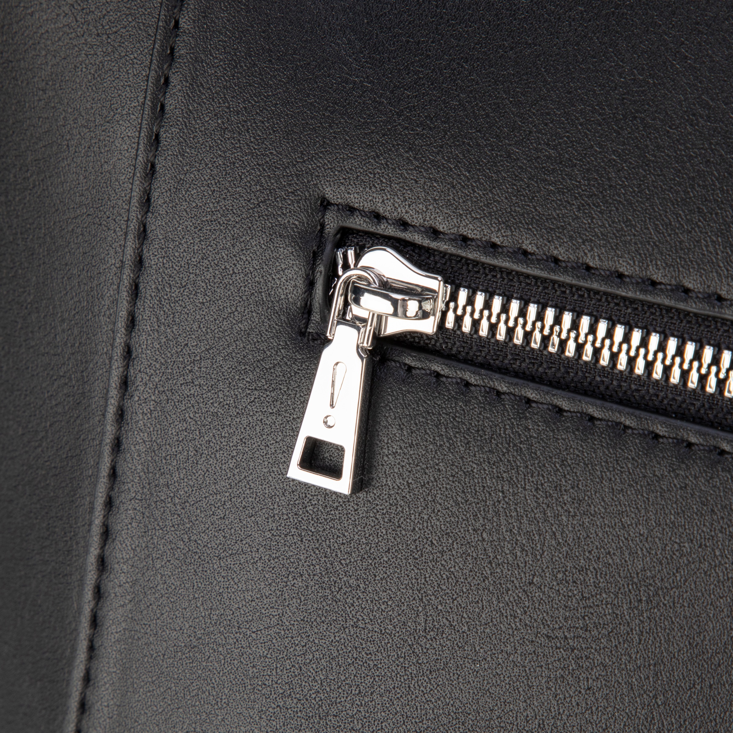 Joop Jeans Shopper »giro borchia imani shopper lhz« Damen Umhängetasche, Tragetasche, Handtasche mit nietenbesetzem Logo