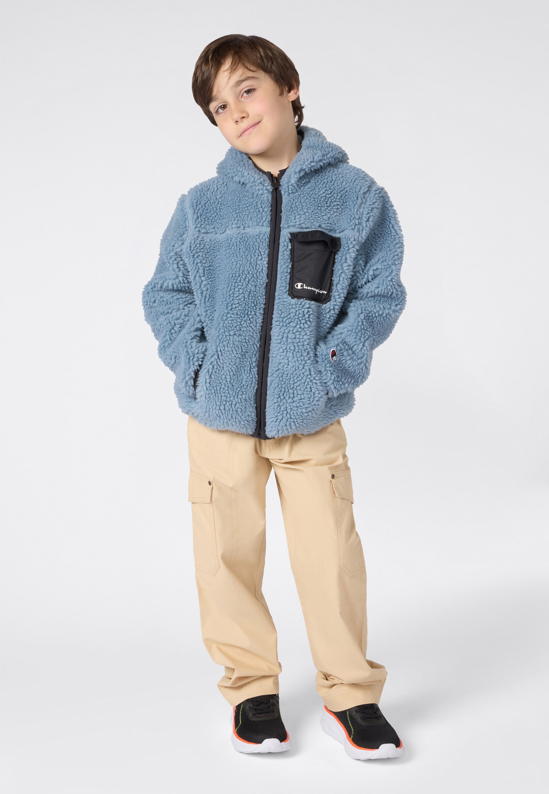 Champion Fleecejacke »Polar Hooded Full Zip Top« Kuschelig weiches Teddyfleece, Moderne Kontrastdetails aus Nylon