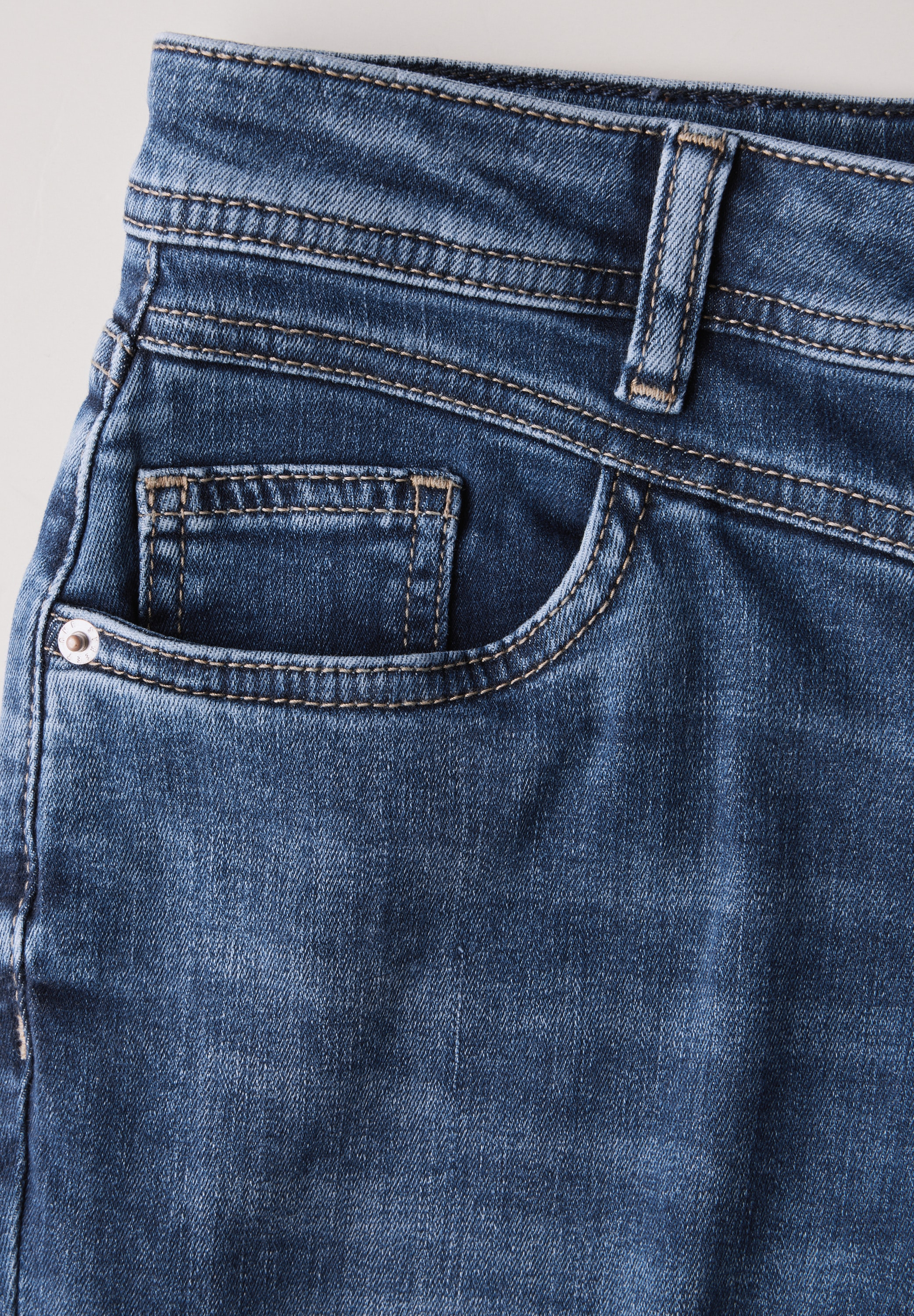 STREET ONE Slim-fit-Jeans, aus Baumwolle mit Stretchanteil