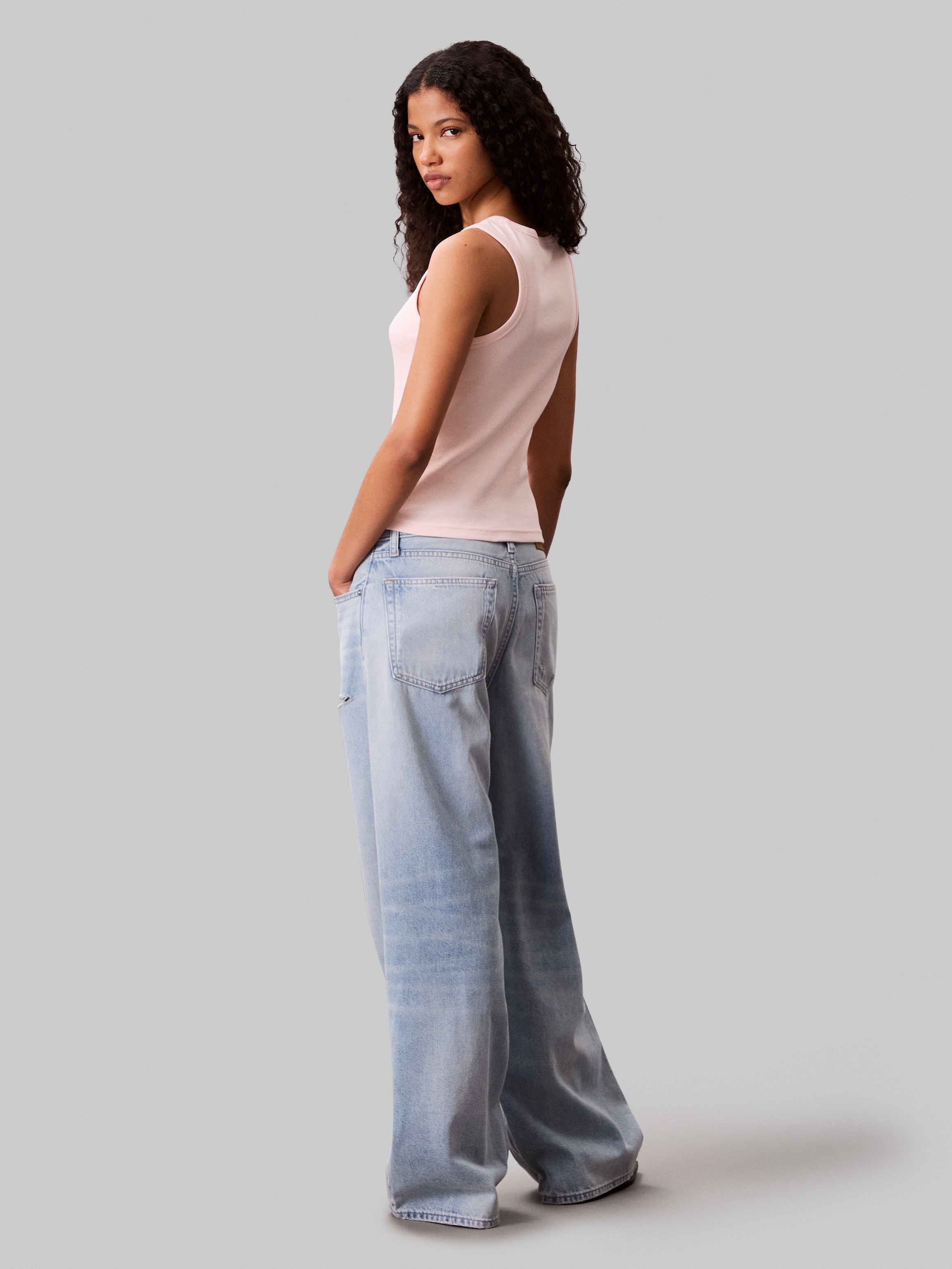 Calvin Klein Jeans Tanktop »A - WVN LBL 2X2 CTTN«, Mit Rundhalsausschnitt
