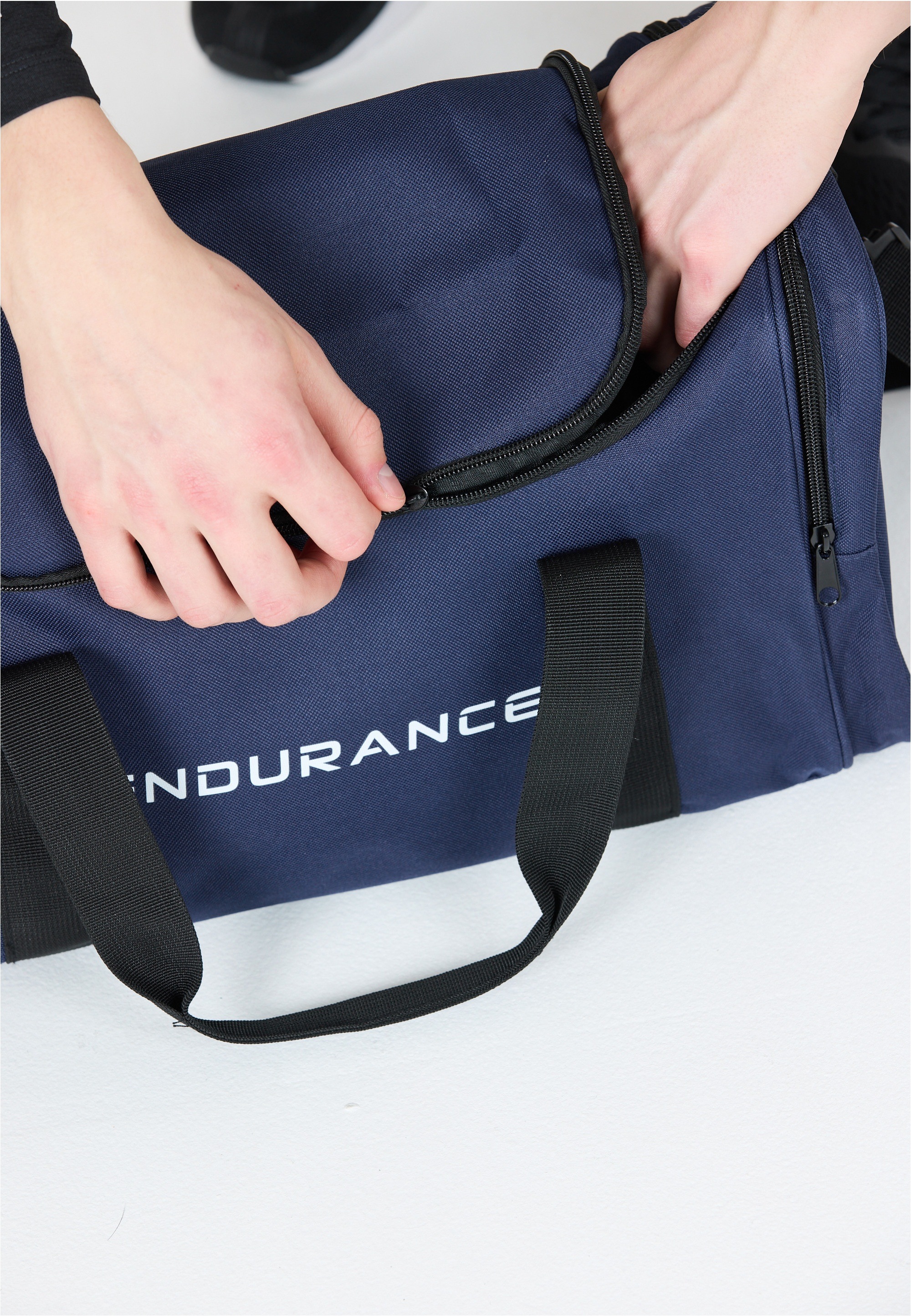 ENDURANCE Sporttasche »Lanakila 20L« im vielseitigen Design für Sport, Reisen und mehr