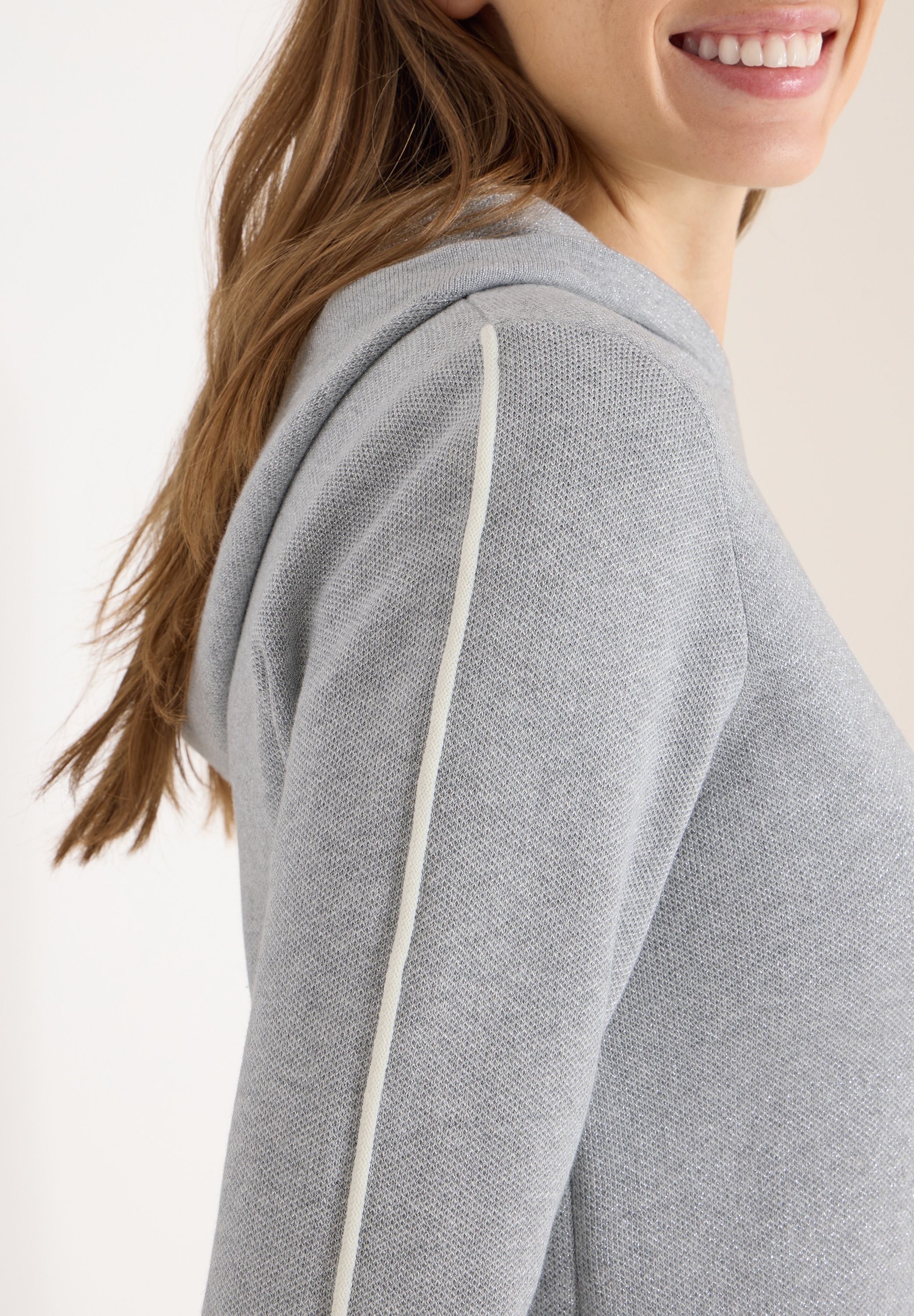 Thumbnail - Cecil Strickkleid Ohne Taschen Glitzerkleid - Langarm mit Gallonstreifen und Kapuze