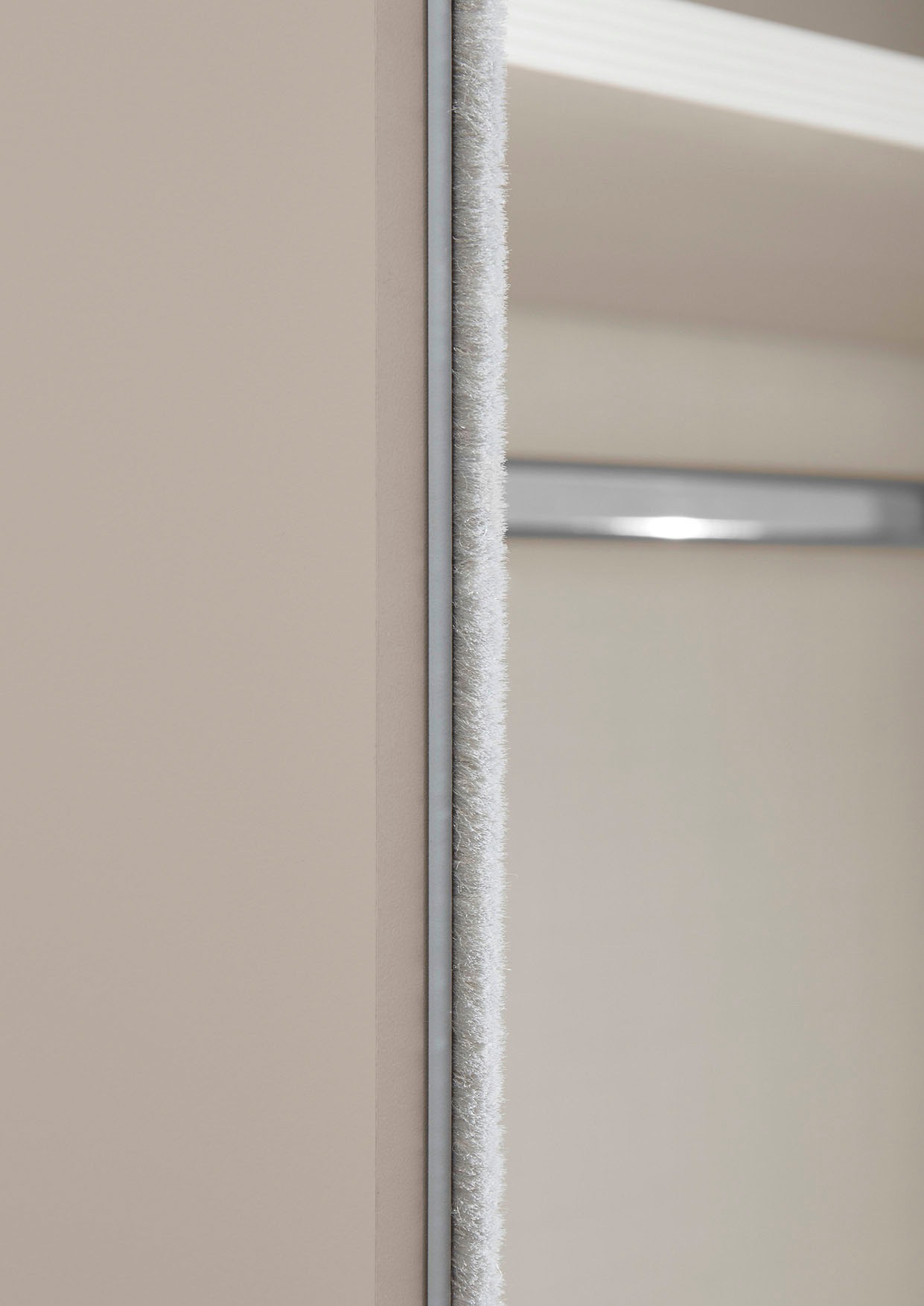 STAUD Schwebetürenschrank »Sonett 120, Made in Germany«, mit vier verschiedenen Ausstattungsvarianten