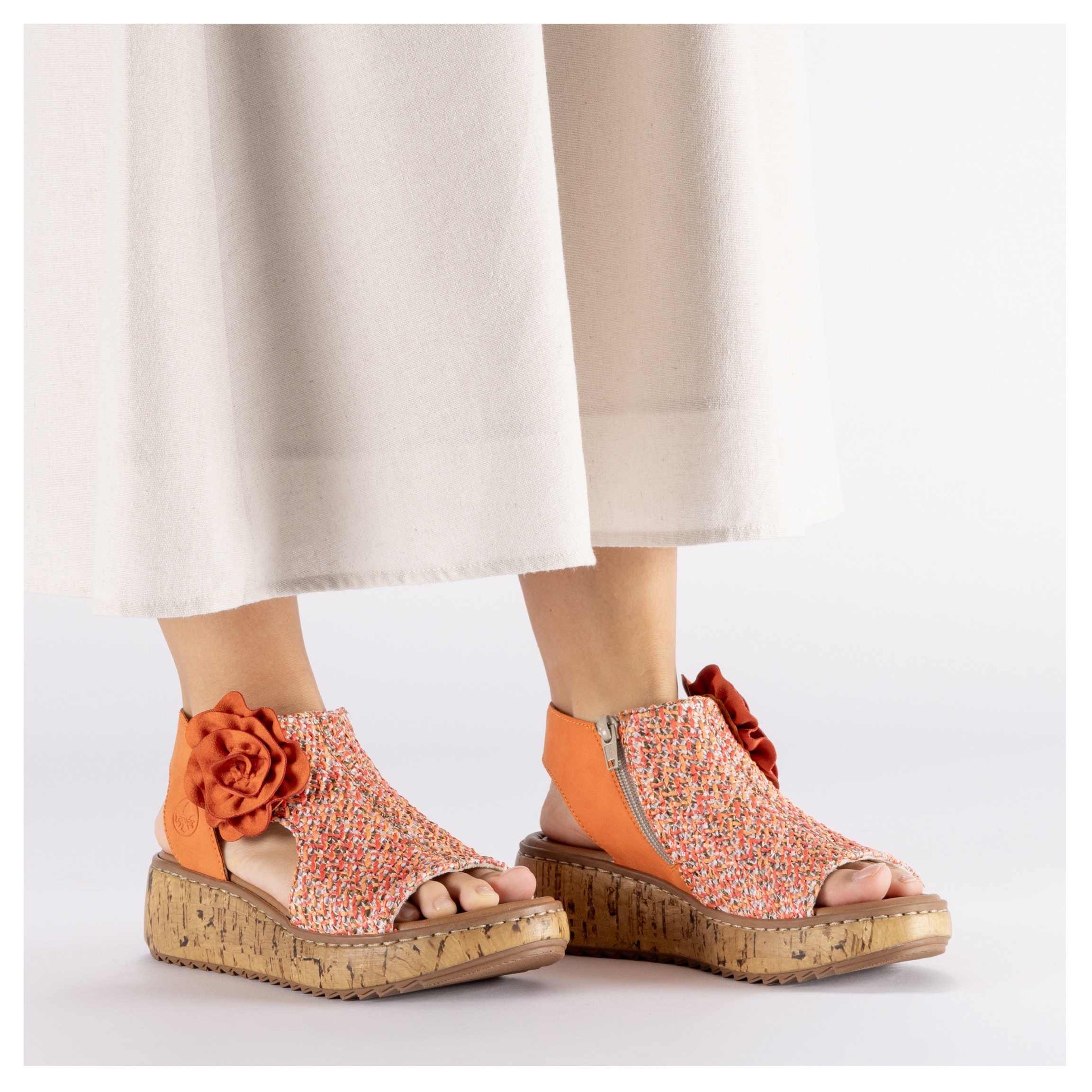 Rieker Plateausandale Schaftsandale, Sommerschuh mit großer Blüte und Innen günstig online kaufen