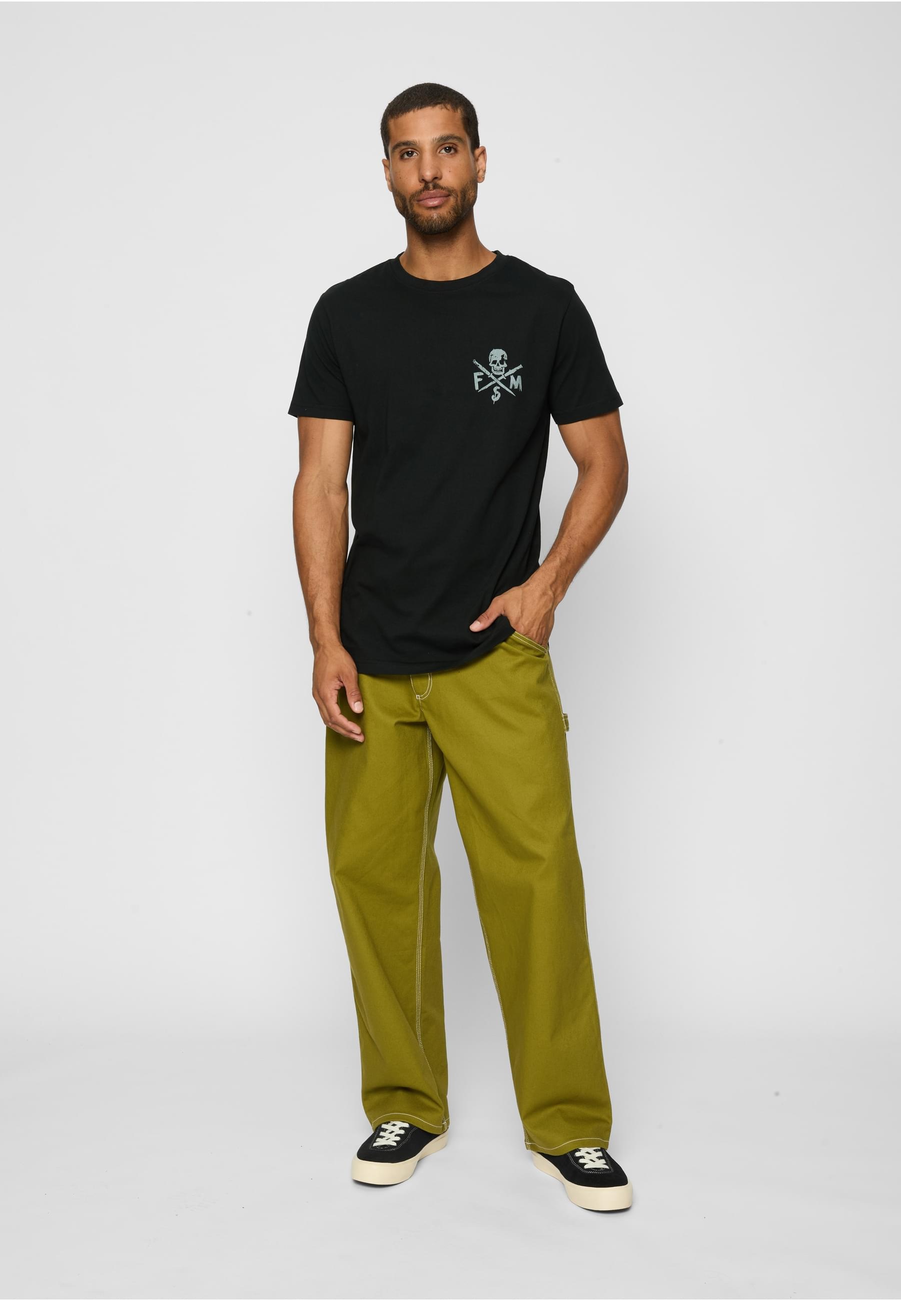 MisterTee T-Shirt »MisterTee T-Shirt Stick It Tee«, (1 tlg.)