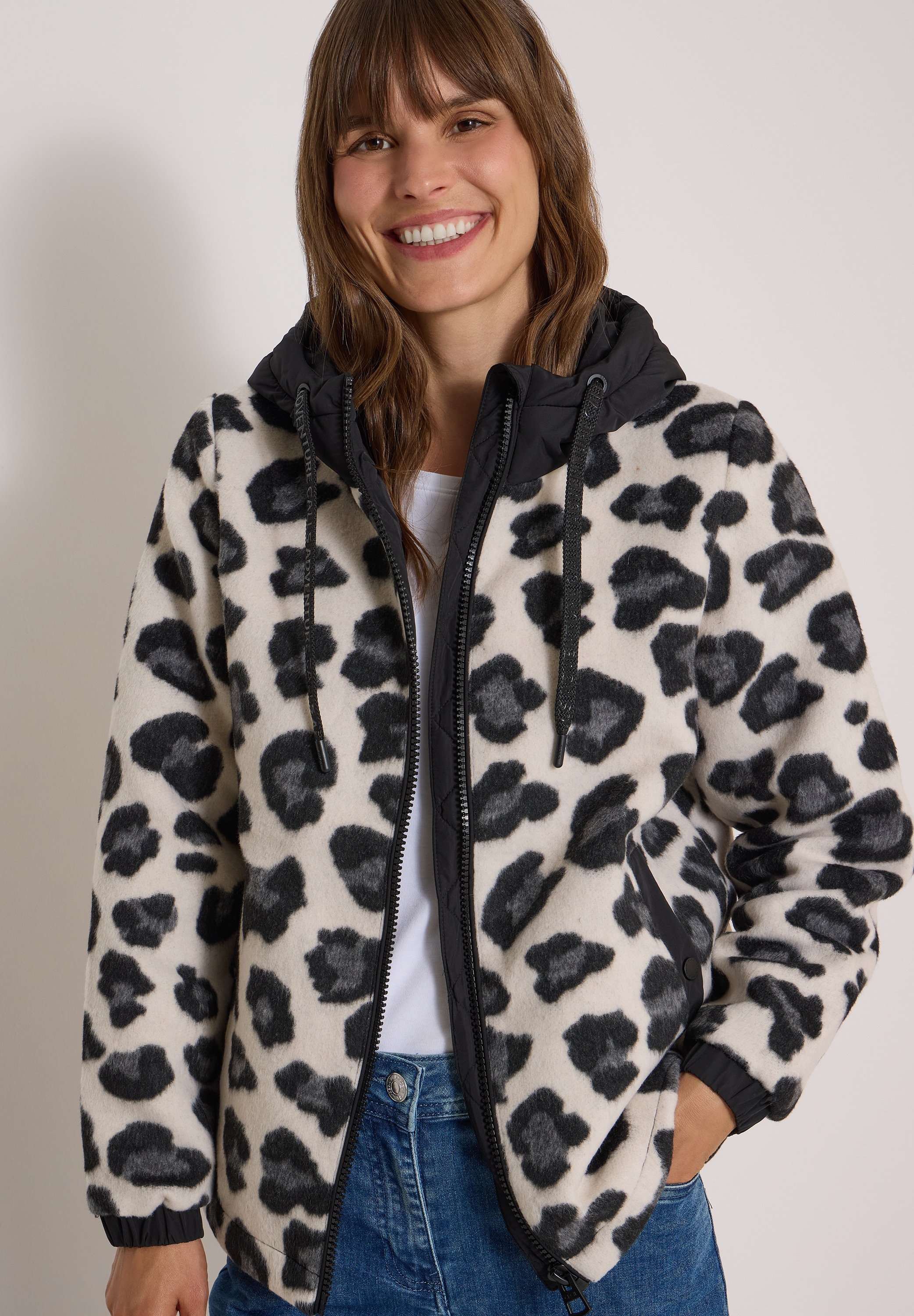 Cecil Plüschjacke mit Kapuze Materialmix, Plüsch mit Wollanteil