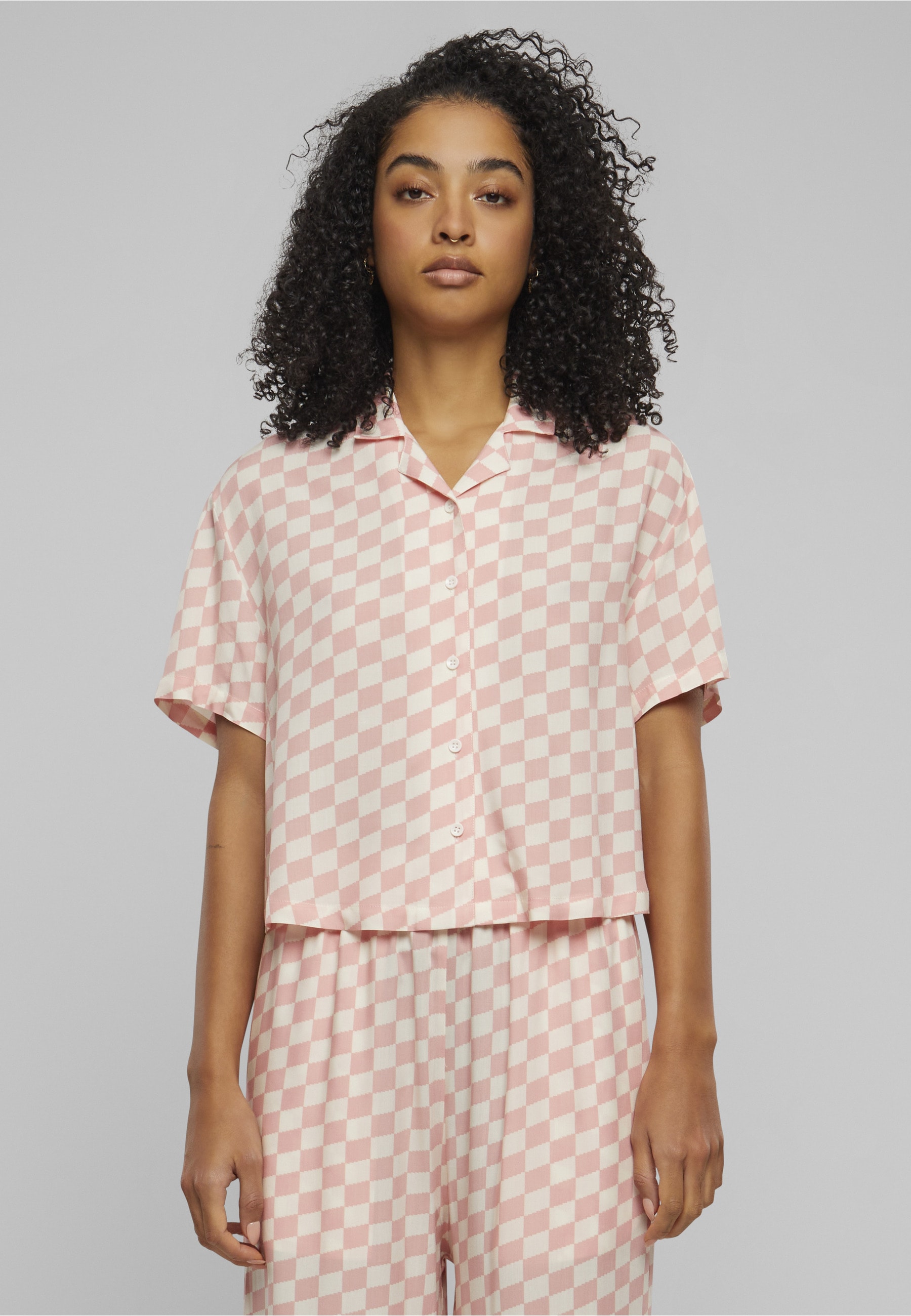URBAN CLASSICS T-Shirt »Urban Classics Damen Ladies Resort Shirt« 1 Stk.