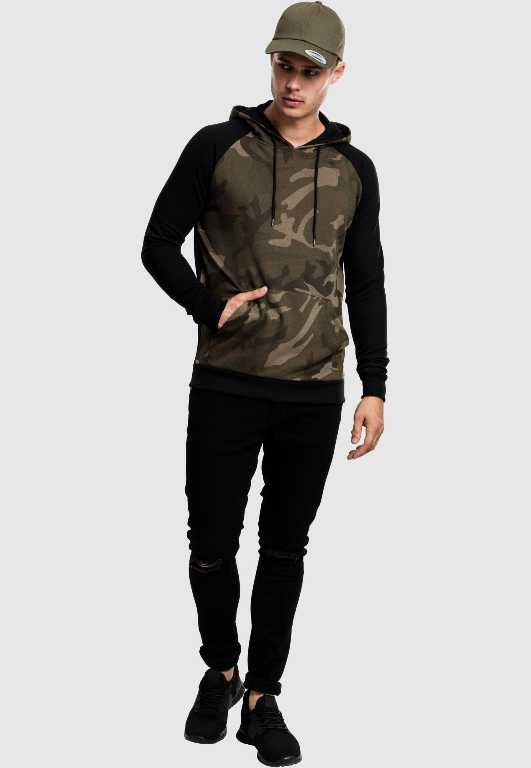 URBAN CLASSICS Sweatshirt »Urban Classics Herren Camo Contrast Raglan Hoody«