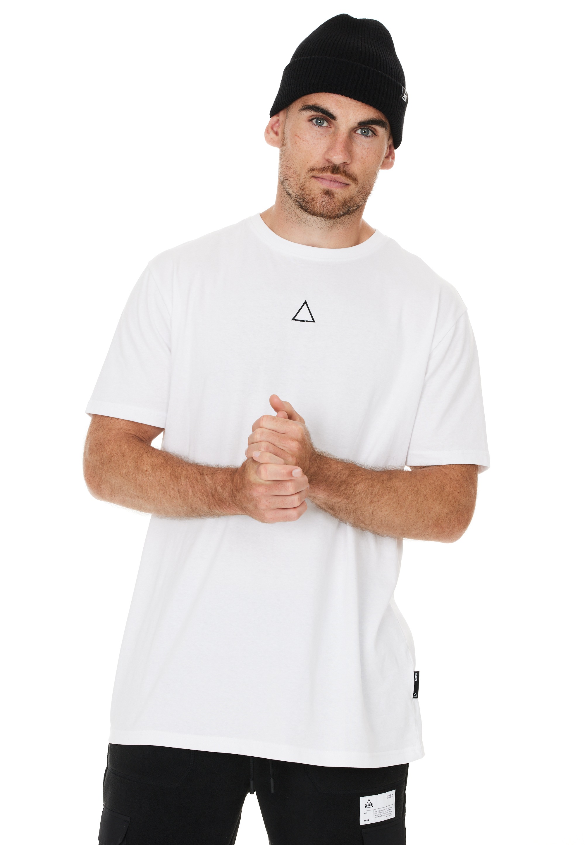 T-Shirt »Kobla«, (1 tlg.), mit aufgesticktem Markenlogo auf der Front