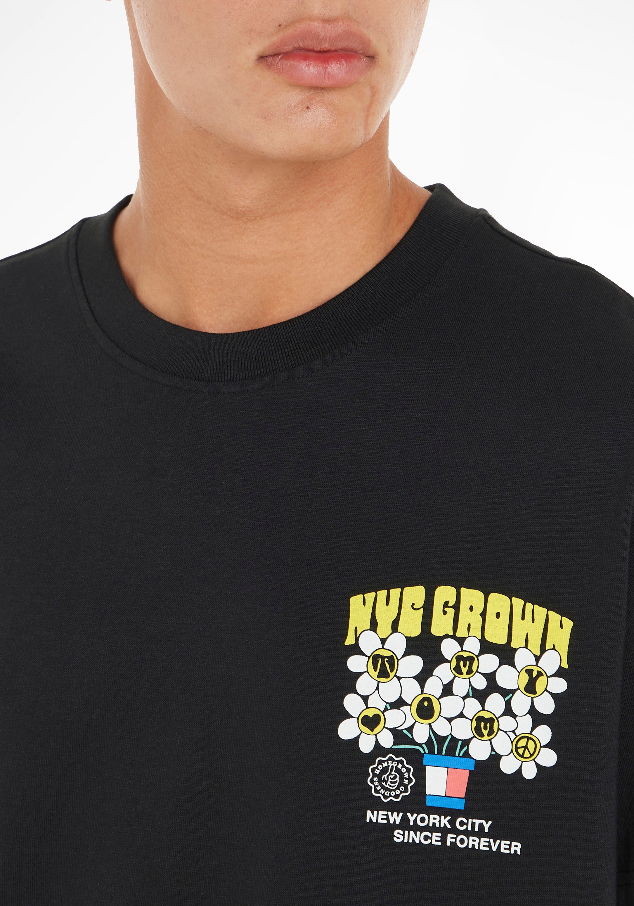 Tommy Jeans T-Shirt »TJM HOMEGROWN DAISY TEE«, mit großem Print auf dem  Rücken ▷ kaufen | BAUR