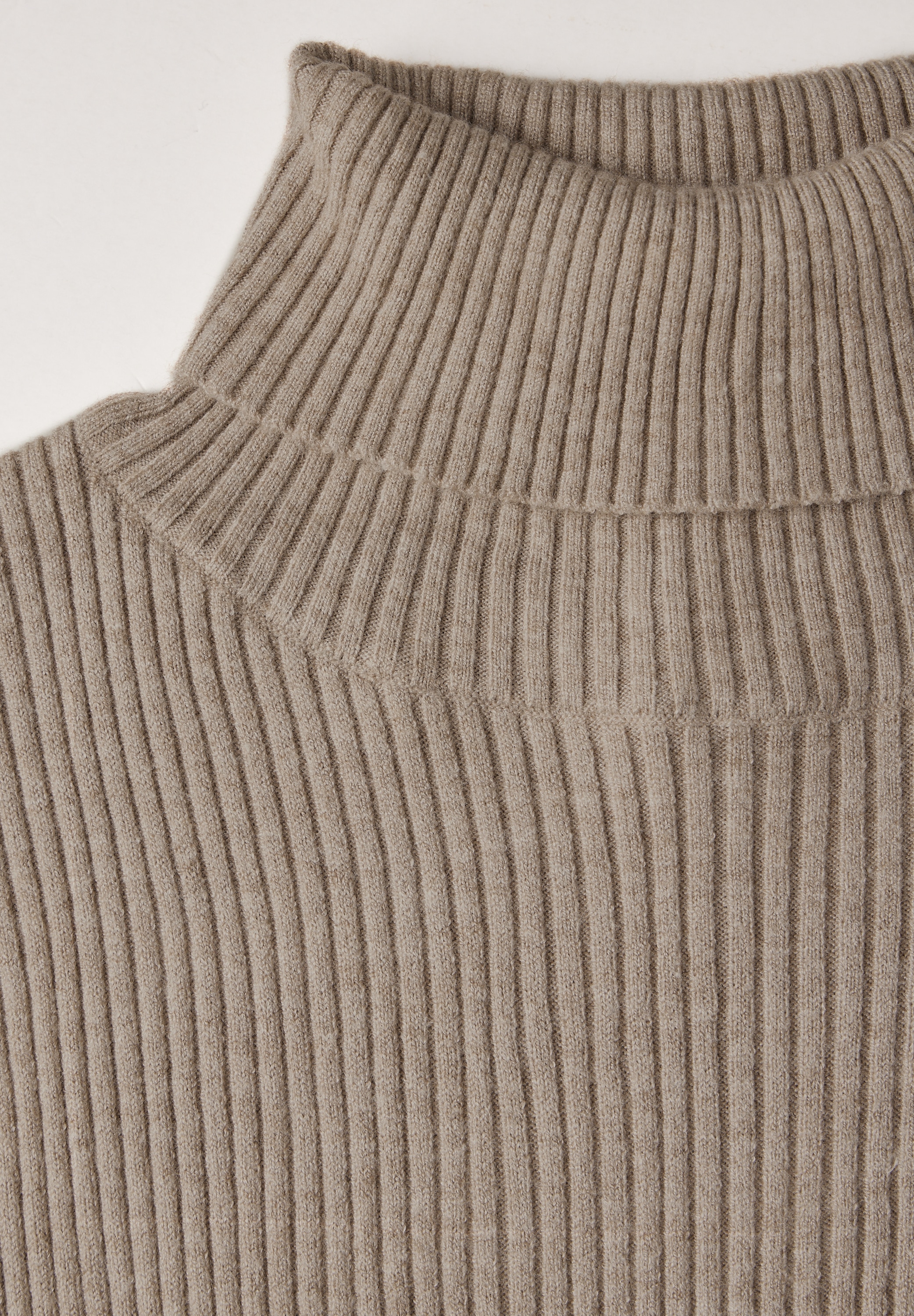 STREET ONE Rollkragenpullover, mit Rippstrick-Struktur