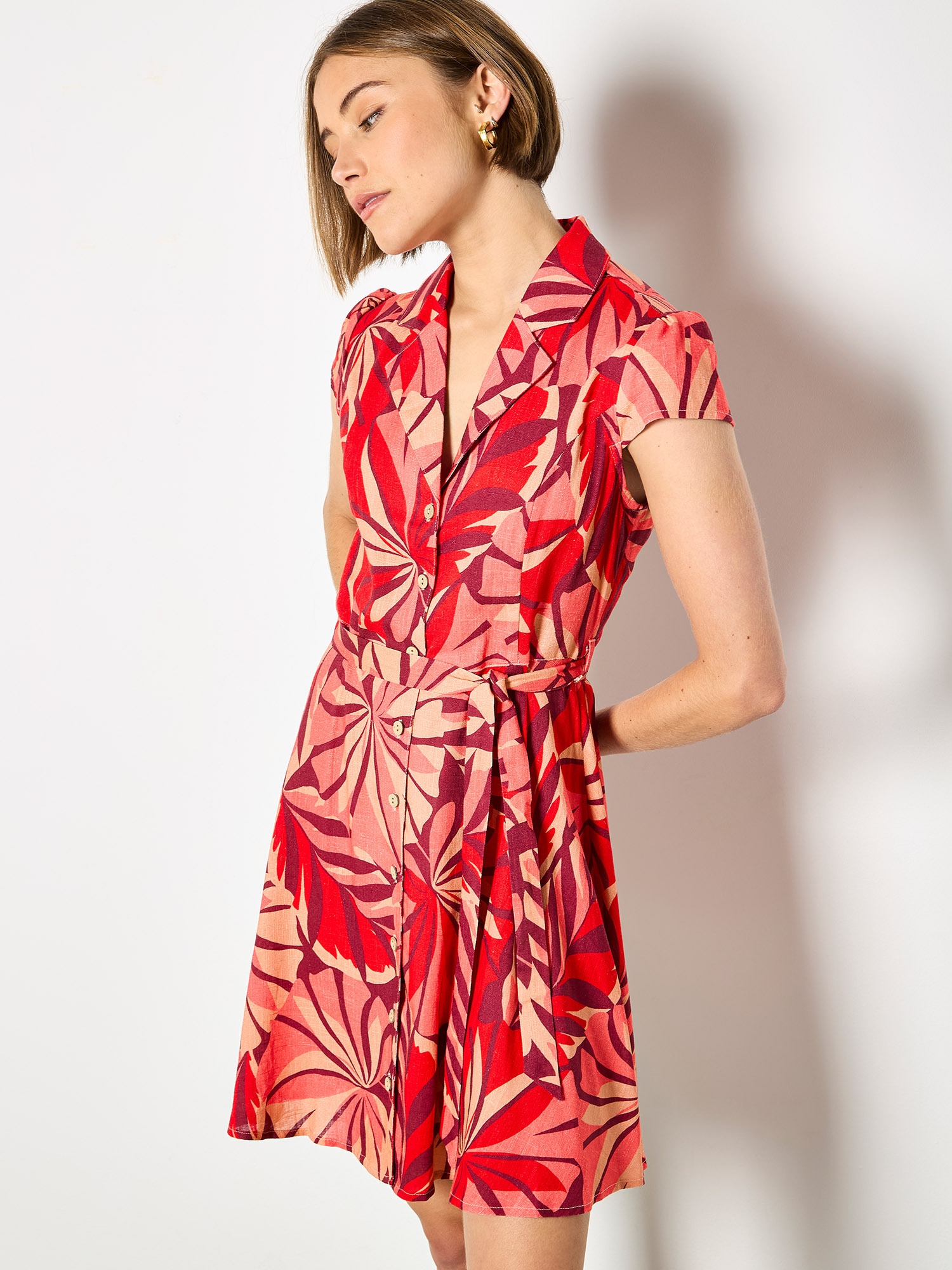 Apricot Hemdblusenkleid »Hemdblusenkleid« mit tropischem Blattmuster
