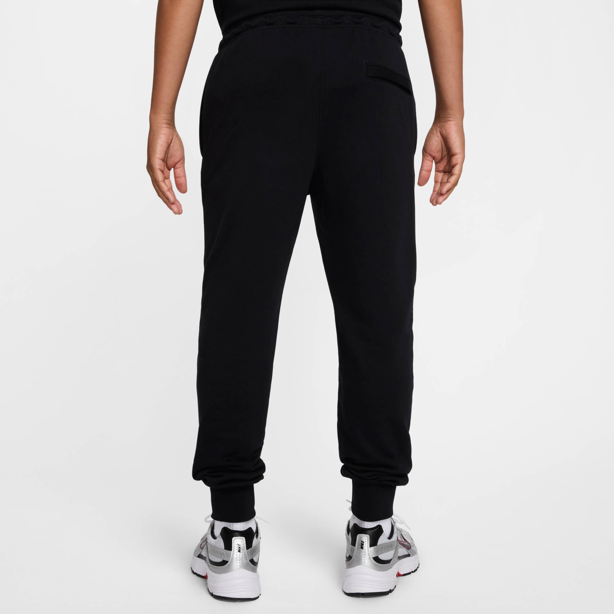 Nike Sportswear Sporthose »Nike Club Men's French Terry Joggers«  sportlicher Stil, für vielseitige sportliche Aktivitäten und Freizeit