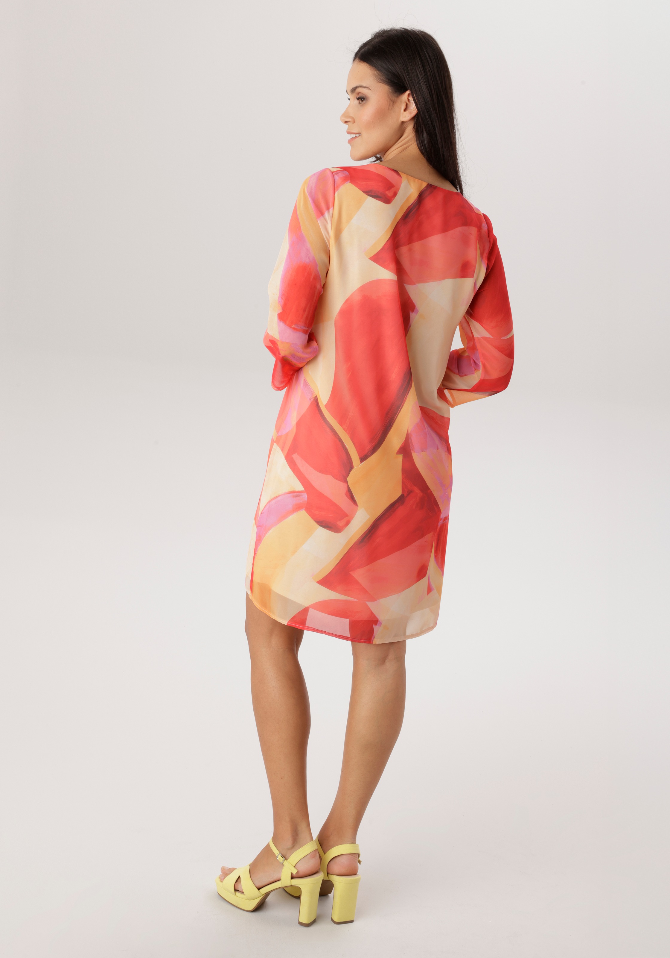 Aniston SELECTED Chiffonkleid aus zartem Chiffon und gefüttert - NEUE KOLLE günstig online kaufen