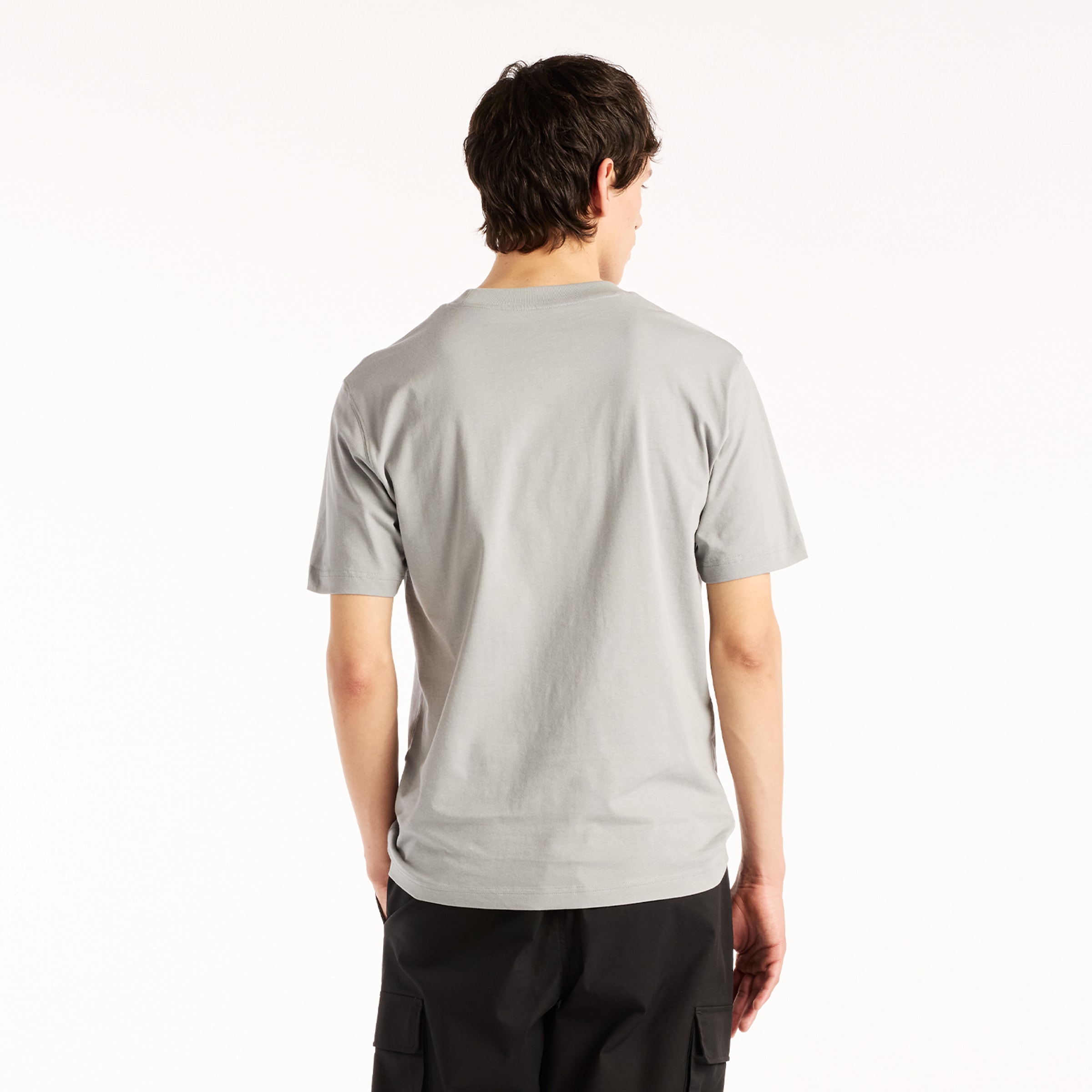 New Balance T-Shirt »REIMAGINED  GRAPHIC T-SHIRT« sportlicher Stil, T-Shirt-Schnitt, für Sportmode, aus Baumwolle