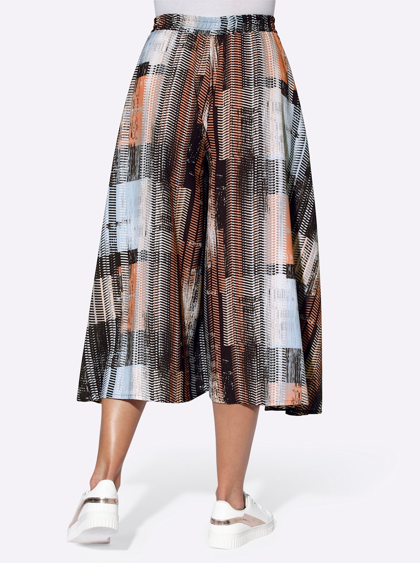 Classic Basics Women's Skirt Black/Multicolor Size 56 2