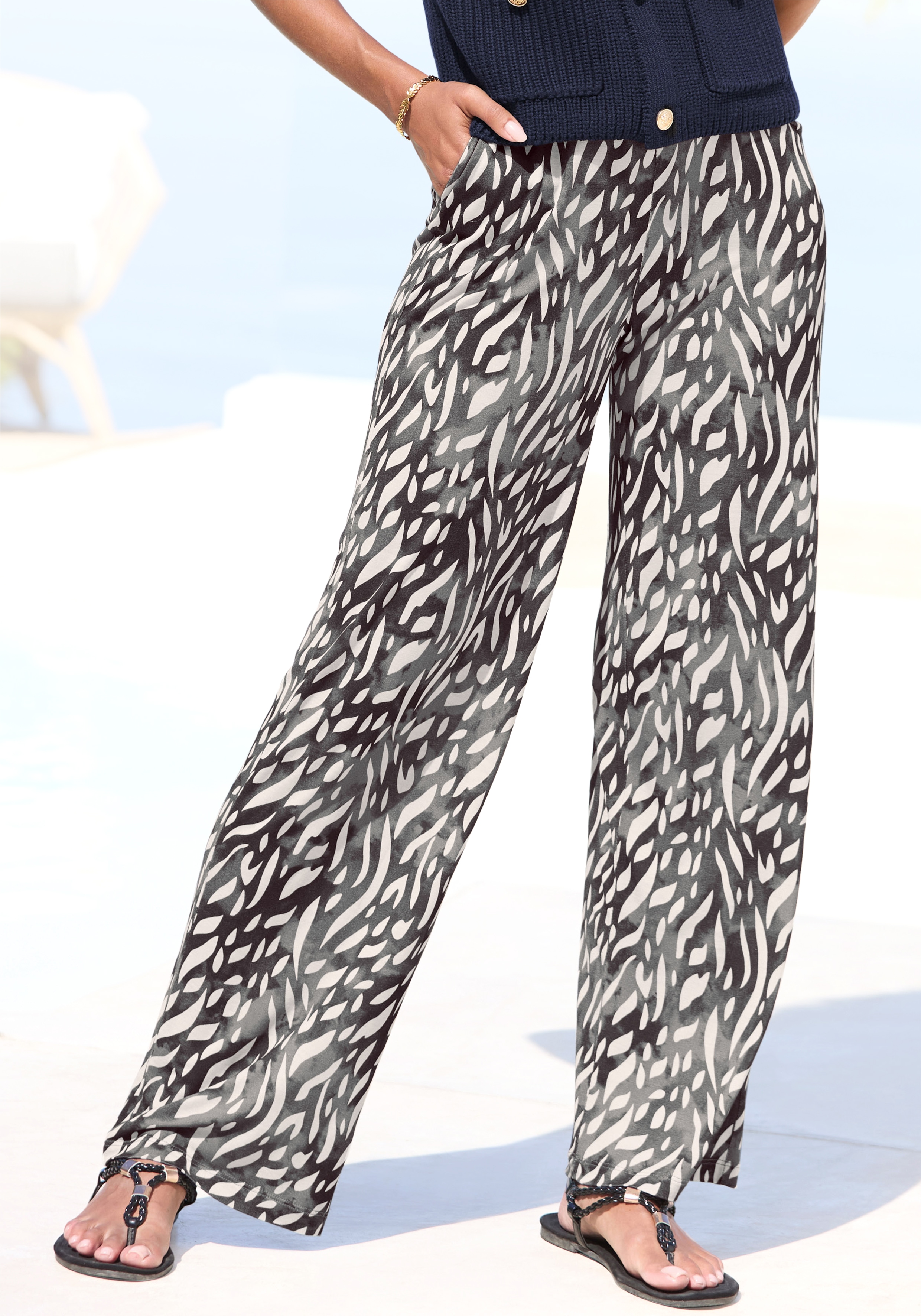 LASCANA Palazzohose "aus leichter Jerseyware" Schlupfhose mit Alloverprint und Taschen, Sommerhose, Strandhose