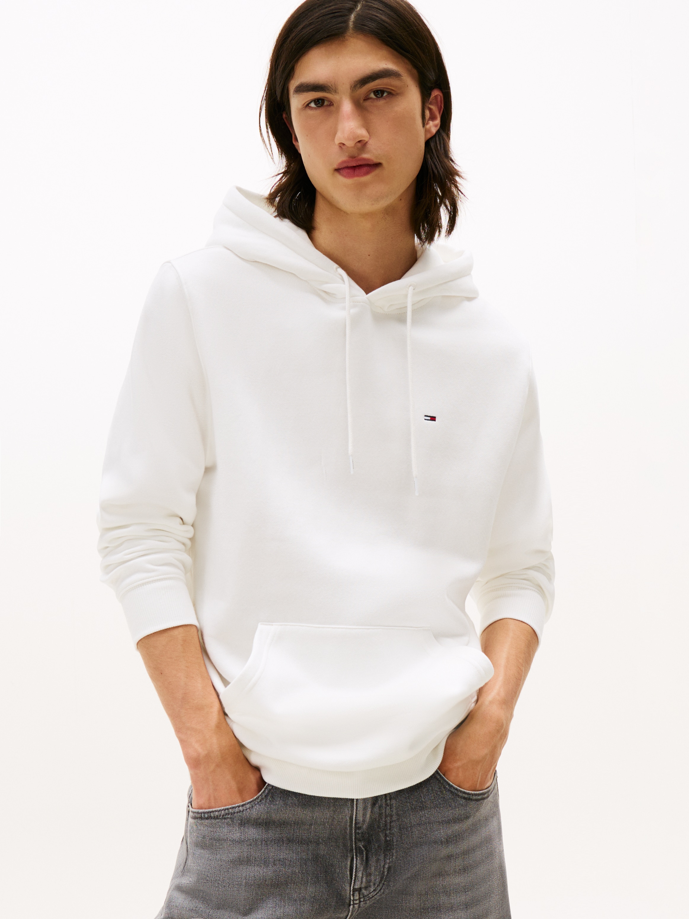 Tommy Jeans Sweatshirt "TJM REG S FLAG HOODIE", mit bestickten Markenlogo a günstig online kaufen