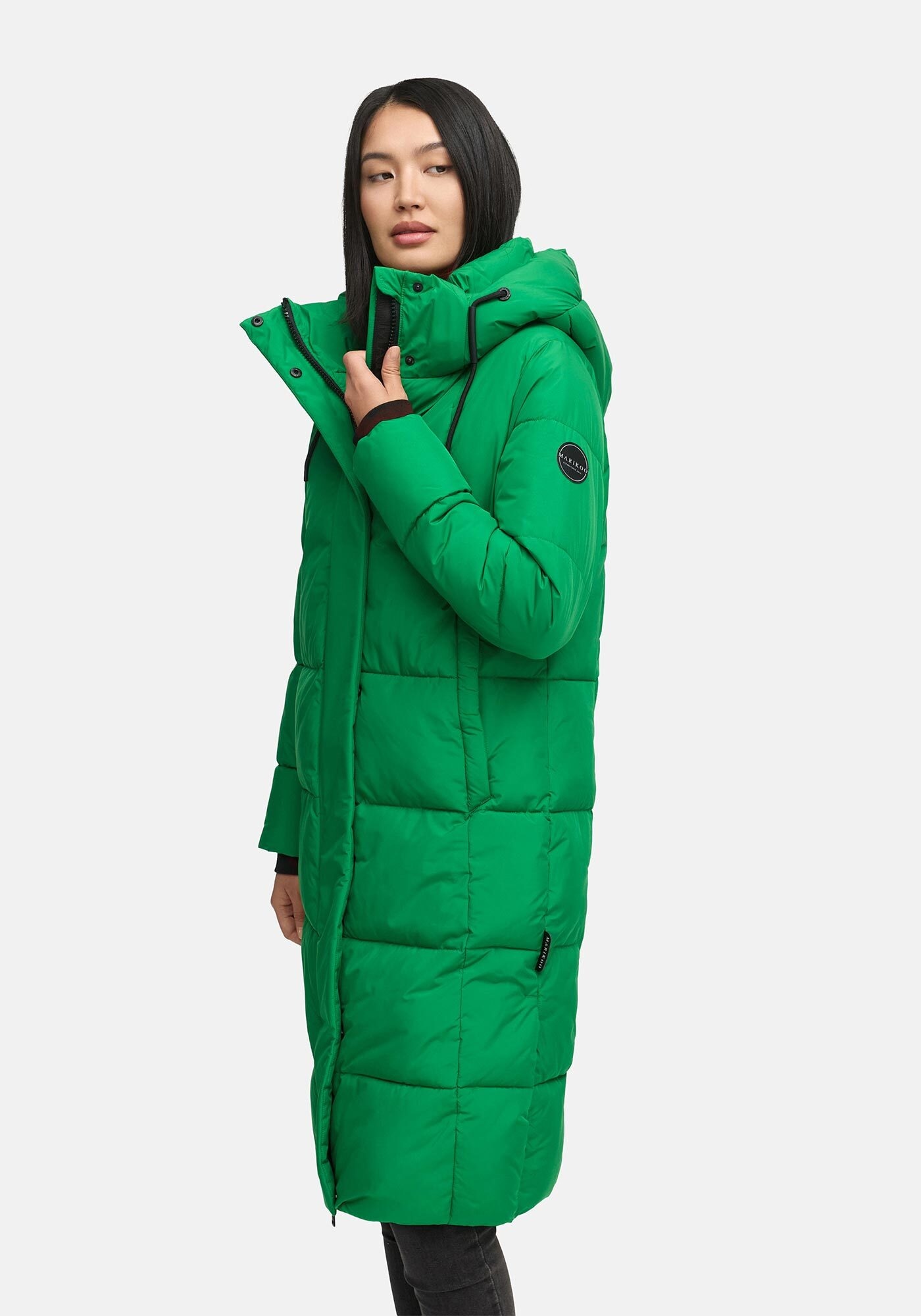 Marikoo "Chumanii" Warmer Wintermantel mit langem Schnitt für kalte Tage.