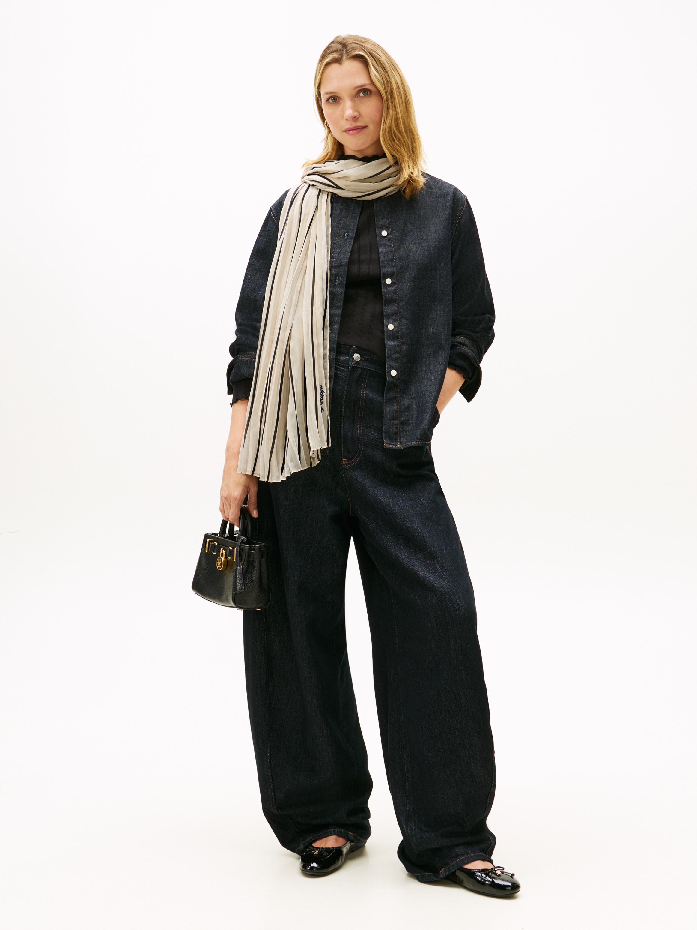 Tommy Hilfiger Modeschal »TOMMY SCRIPT CHIFFON« mit Streifen