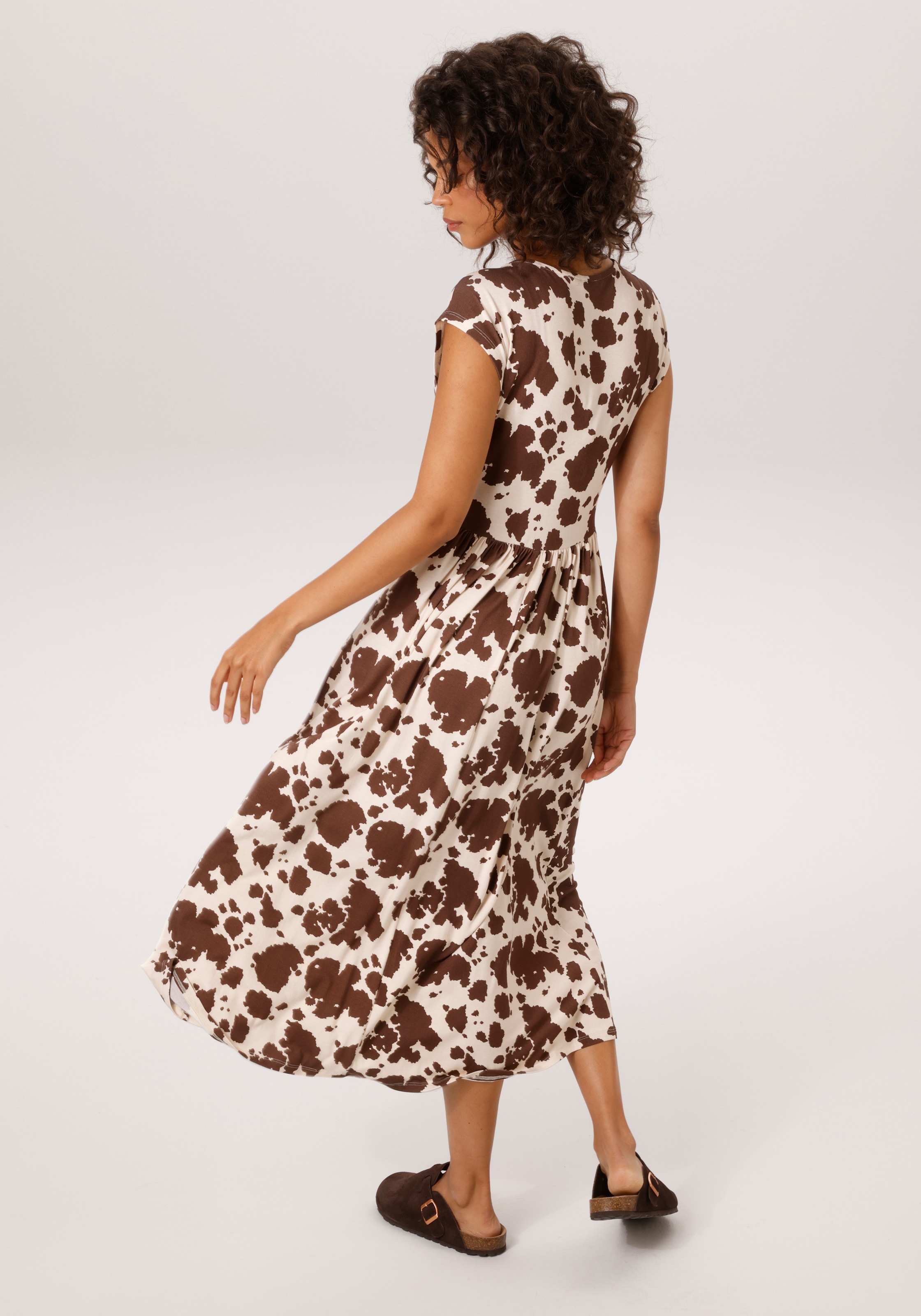 Aniston CASUAL Sommerkleid mit topaktuellen Kuh-Flecken - jedes Teil ein Unikat - NEUE KOLLEKTION