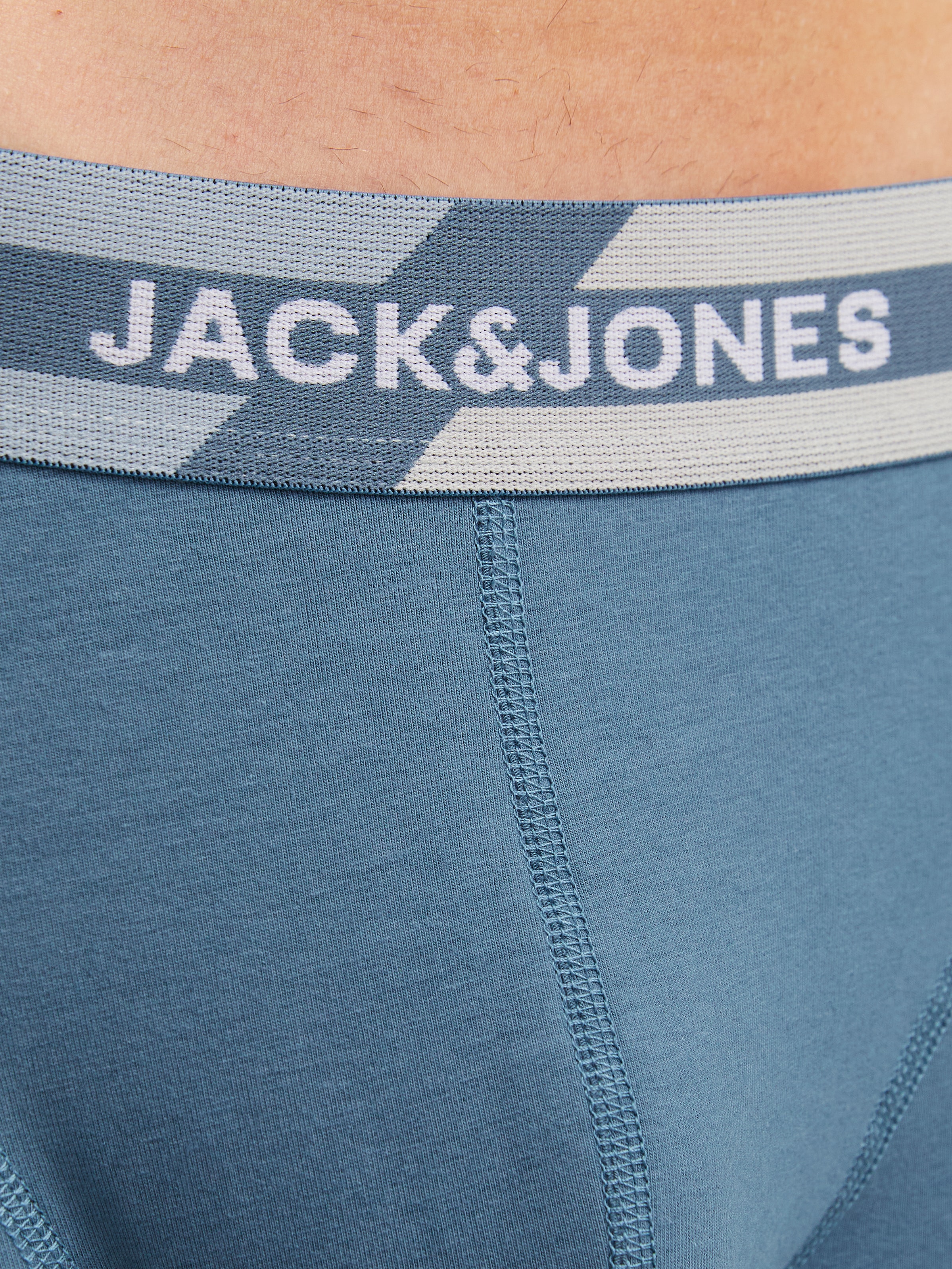 Jack & Jones Trunk »JACSTEVE SOLID TRUNKS 3 PACK SN«, (3 St.), mit Logo Schriftzug