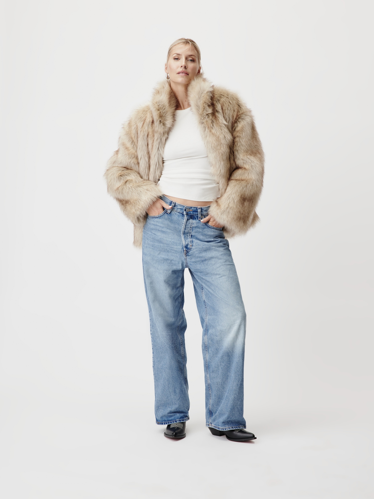 LeGer Fellimitatjacke »Fergie, LeGer by Lena Gercke«, ohne Kapuze, Regular fit mit Rundhalsausschnitt