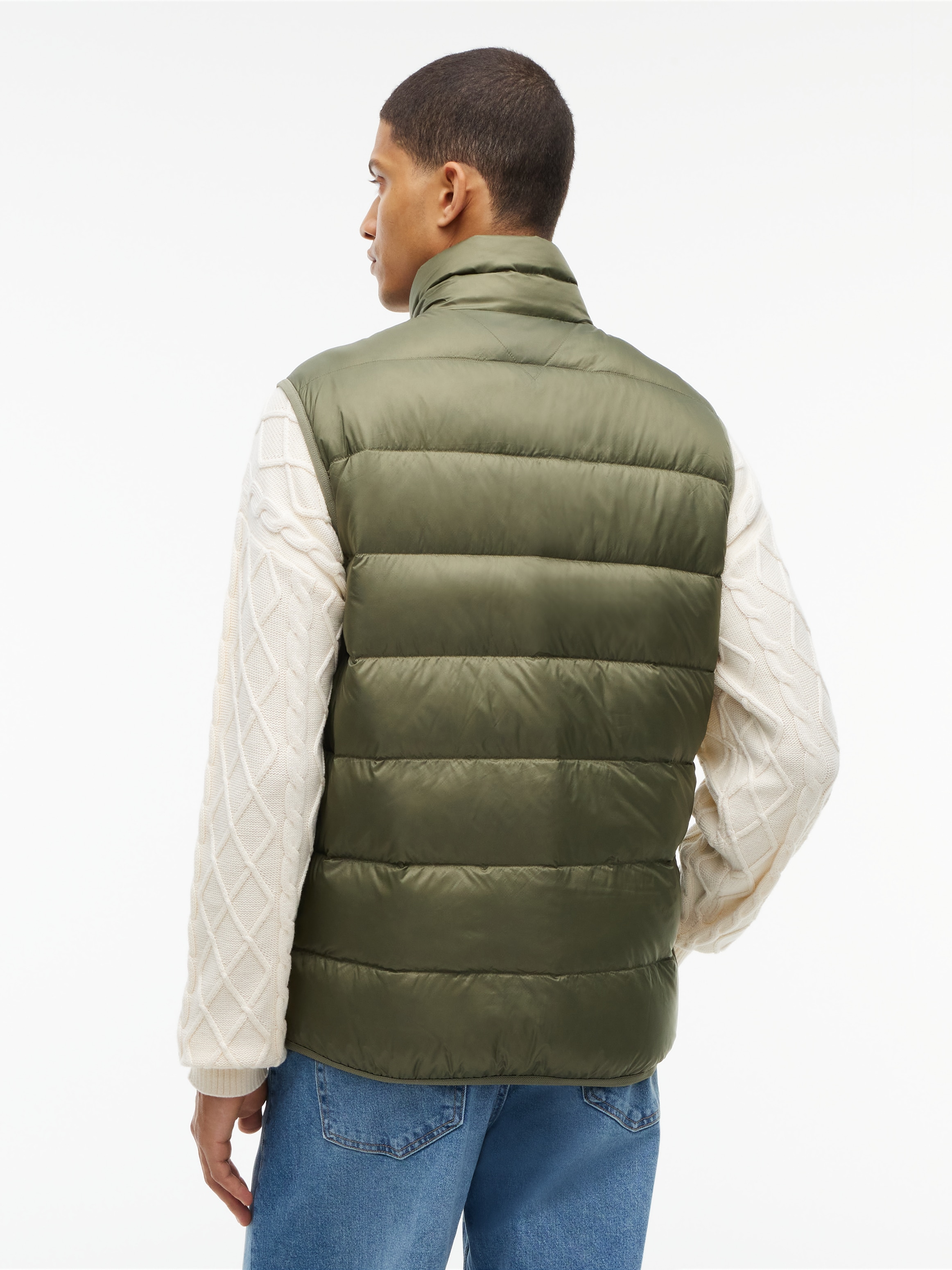 Tommy Jeans Daunenweste »TJM LIGHT DOWN PACKABLE VEST« Regular fit mit Stehkragen, mit Daunenfüllung