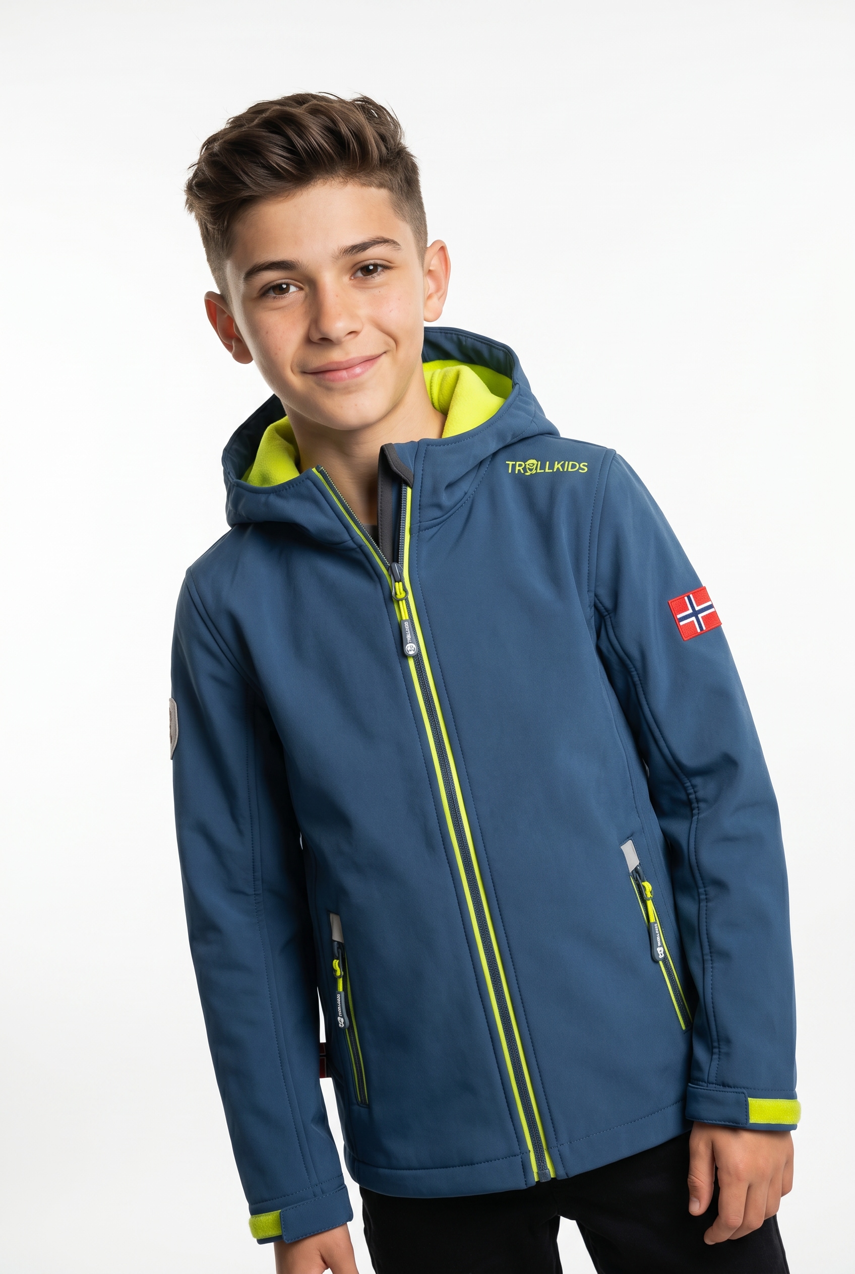 TROLLKIDS Softshelljacke "Kids Trollfjord Jacket" Langarm-Design, mit Reißverschluss, wärmeisolierend