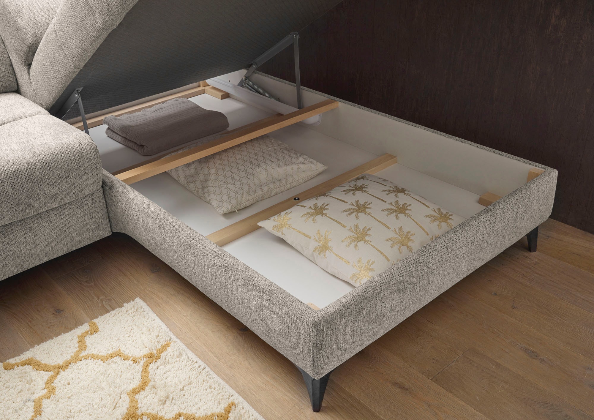 ED EXCITING DESIGN Ecksofa »Sydney L-Form mit Bettfunktion, Bettkasten, Kopfteilverstellung«, motorischer Sitztiefenverstellung, USB-Port & 2 Zierkissen