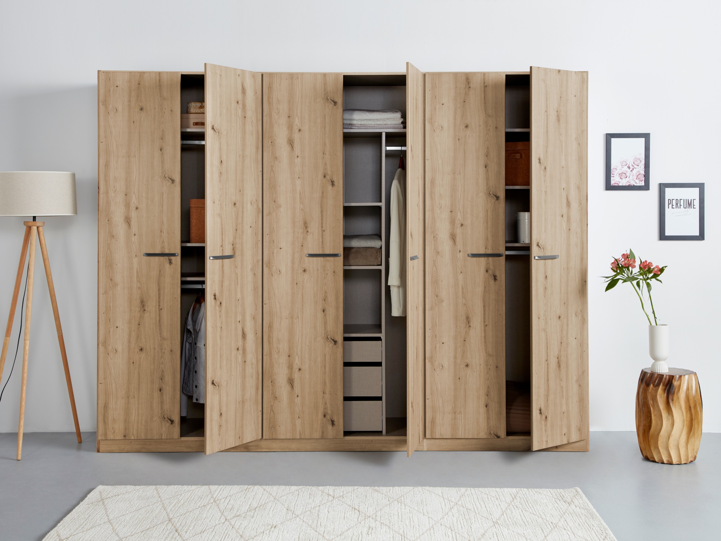 rauch Drehtürenschrank »Kleiderschrank Schrank Garderobe TOPSELLER OTELI inkl. Inneneinteilung«, mit 3 Innenschubladen extra Böden optional mit Spiegel MADE IN GERMANY