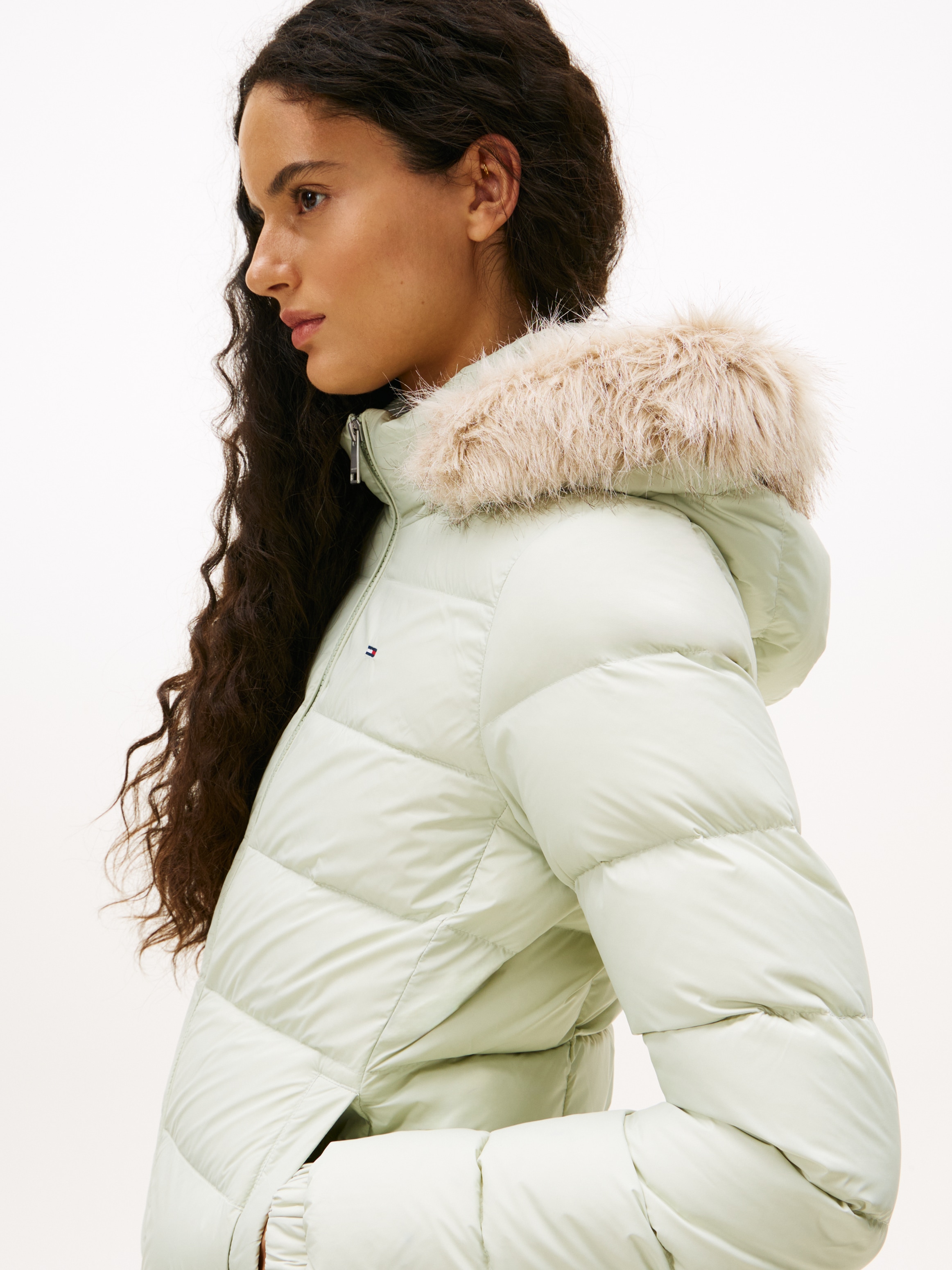 Tommy Jeans Steppjacke »TJW BASIC HOODED DOWN JACKET EXT«, mit Kapuze, mit Logostickerei