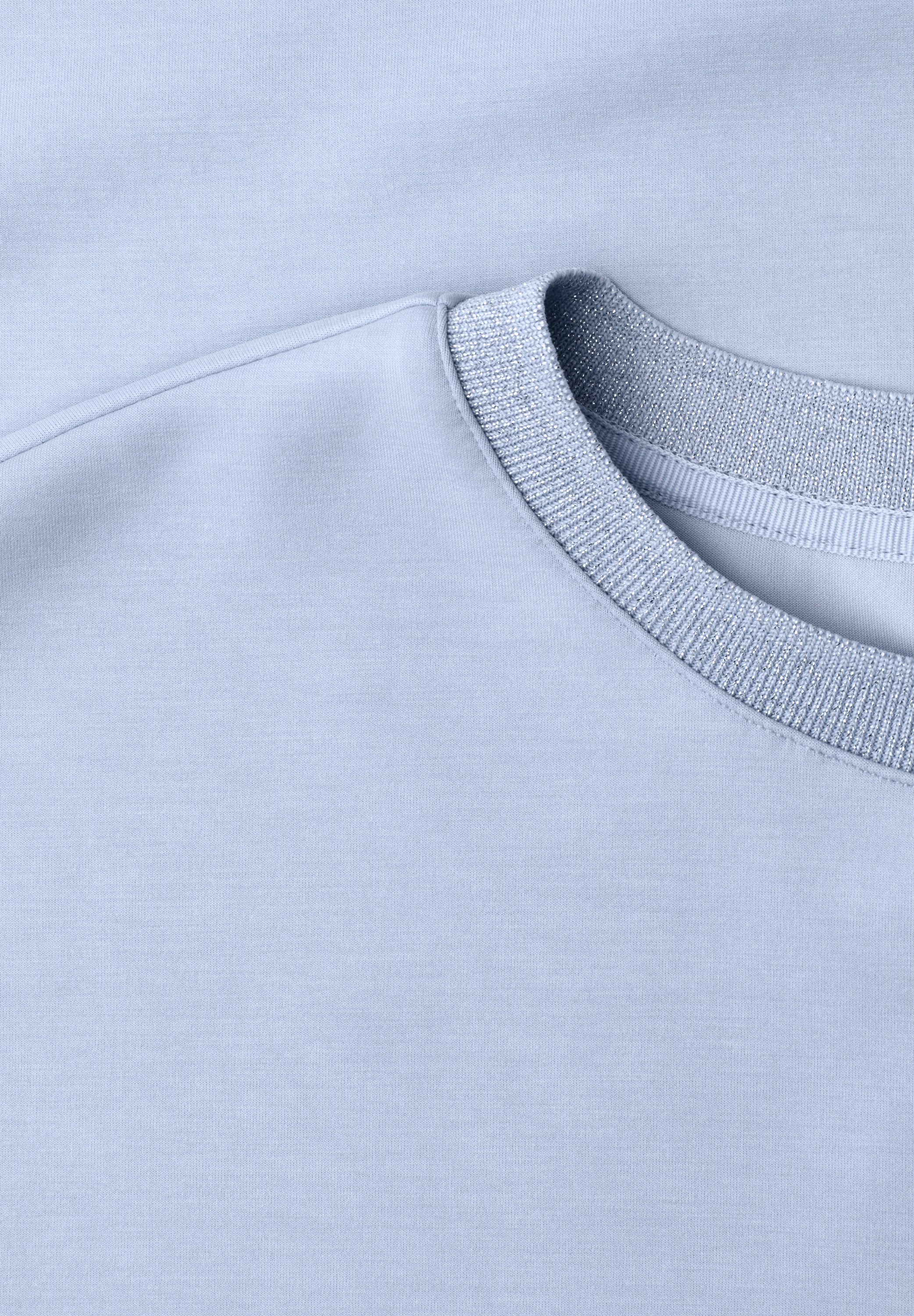 STREET ONE Kurzarmshirt Sommershirt im Silk-Look und mit Glitzerdetail