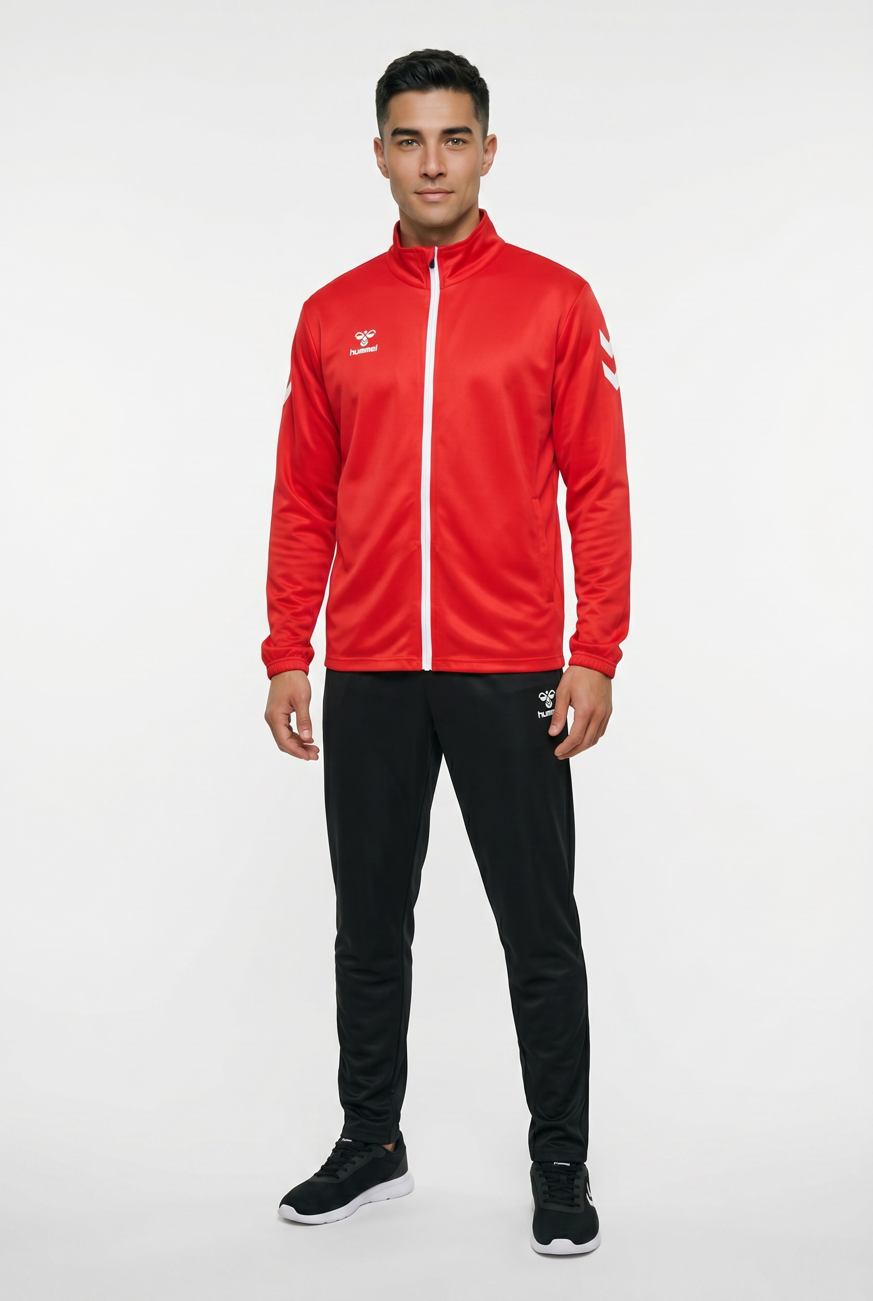 hummel Trainingsanzug "HMLLOGO SUIT" 2 Stk. zweiteiliges Set, ohne Kapuze, aus Polyester