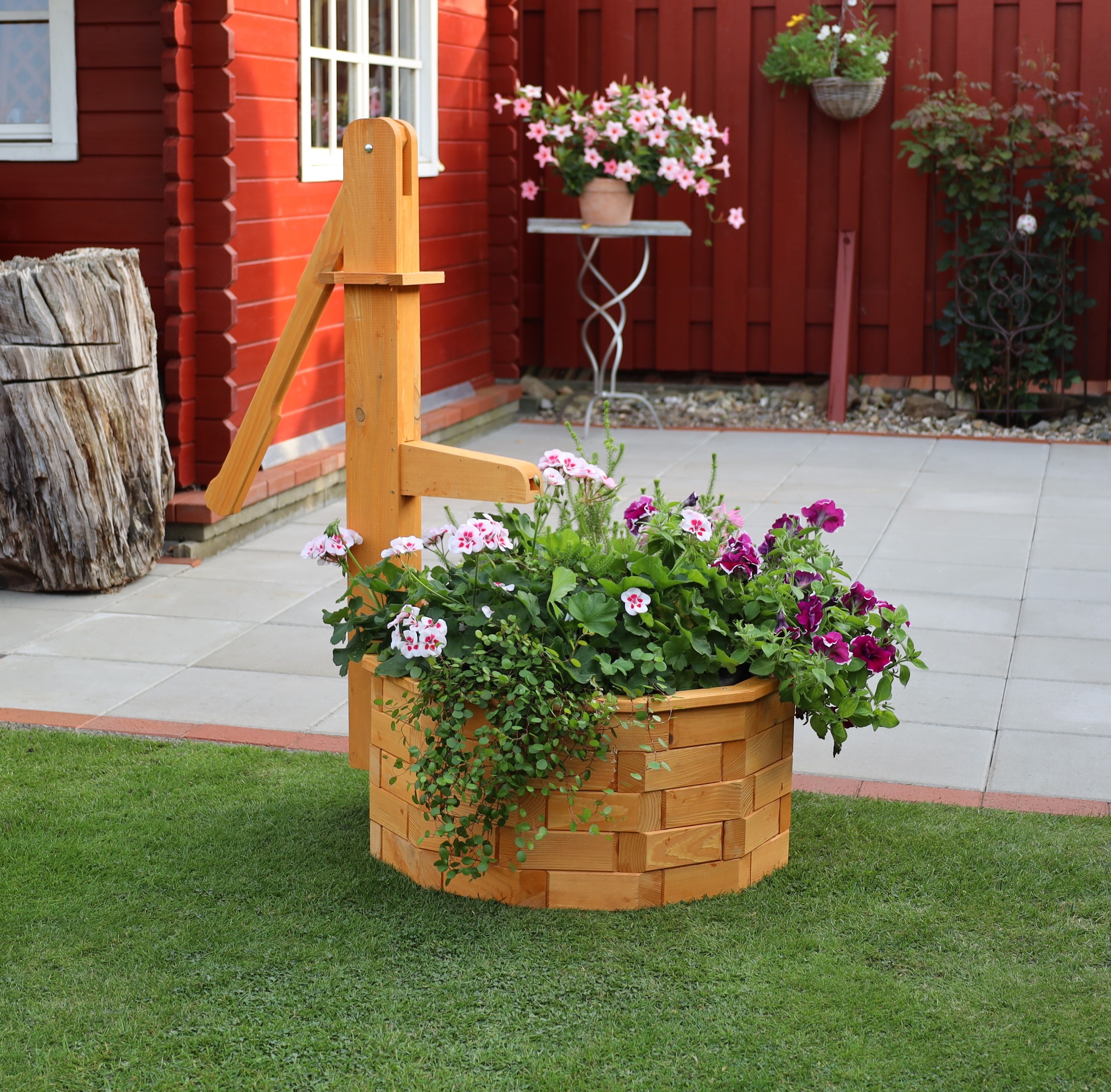 promadino Blumentopf »Holztrog rund mit Holzschwengelpumpe«, BxTxH: 72x64x101 cm