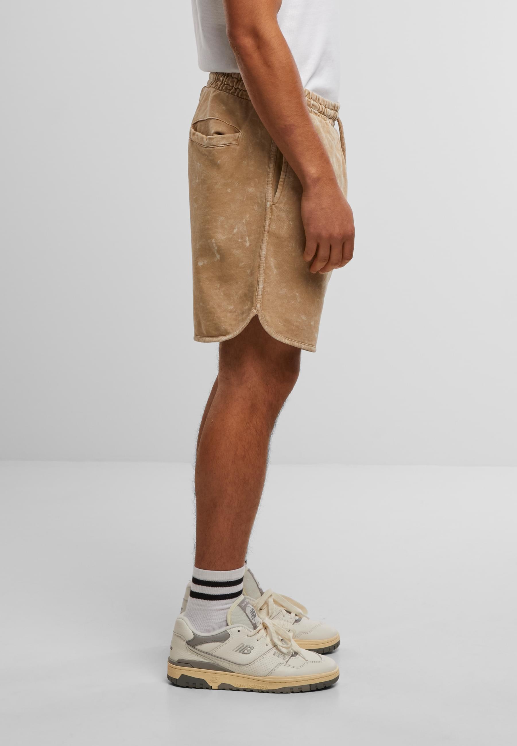 URBAN CLASSICS Sweatshorts »Urban Classics Washed Piped Shorts«, (1 tlg.)
