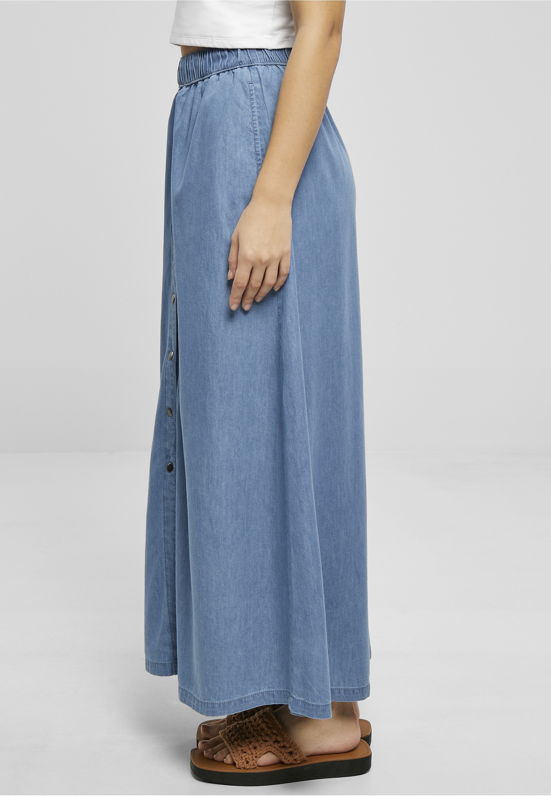 URBAN CLASSICS Sommerrock »Urban Classics Damen Ladies Long Wide Light Denim Skirt« 1 Stk.