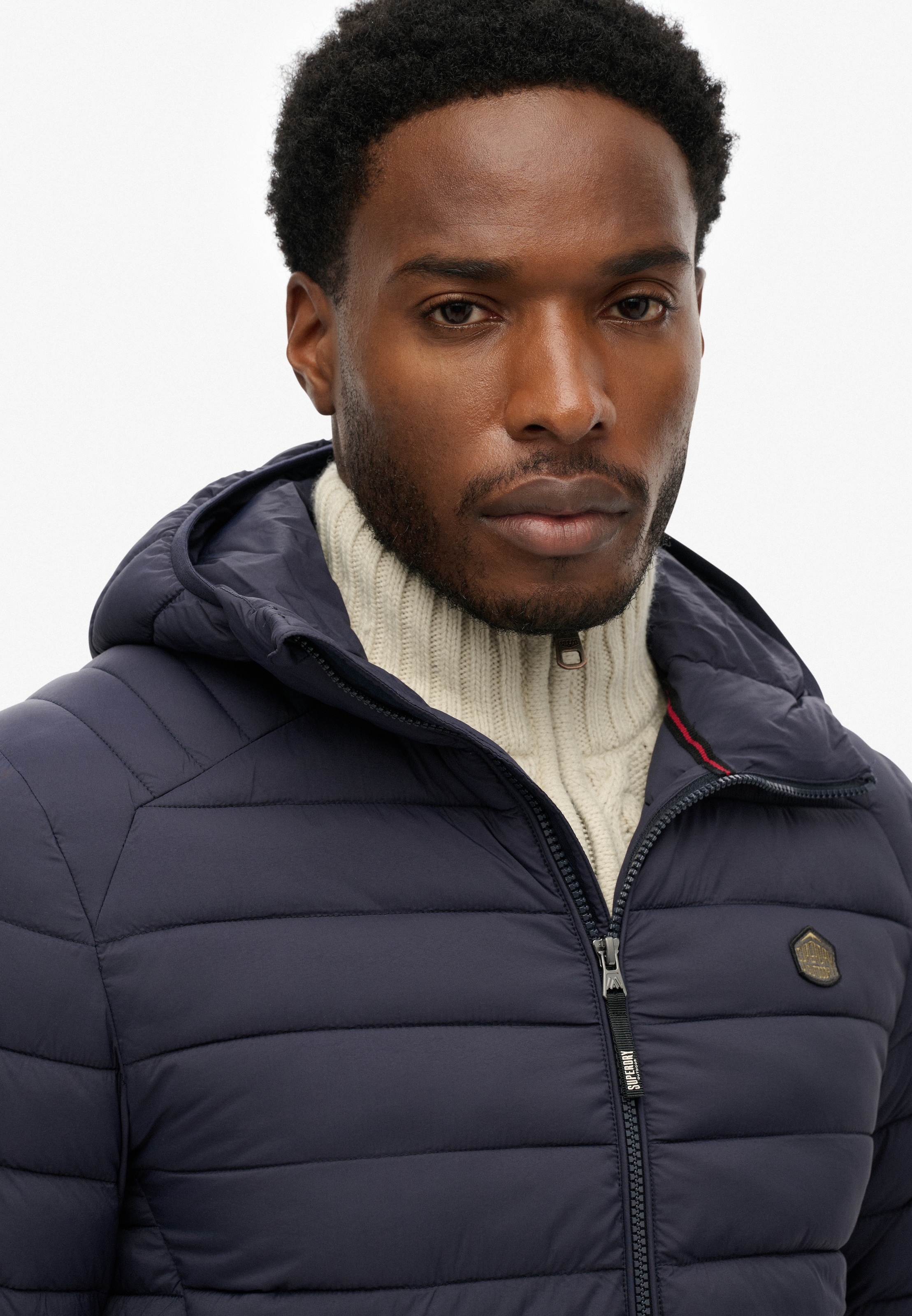 Superdry Steppjacke »Hooded Fuji Lite Jacket« mit Kapuze slim fit Form, mit Kapuze