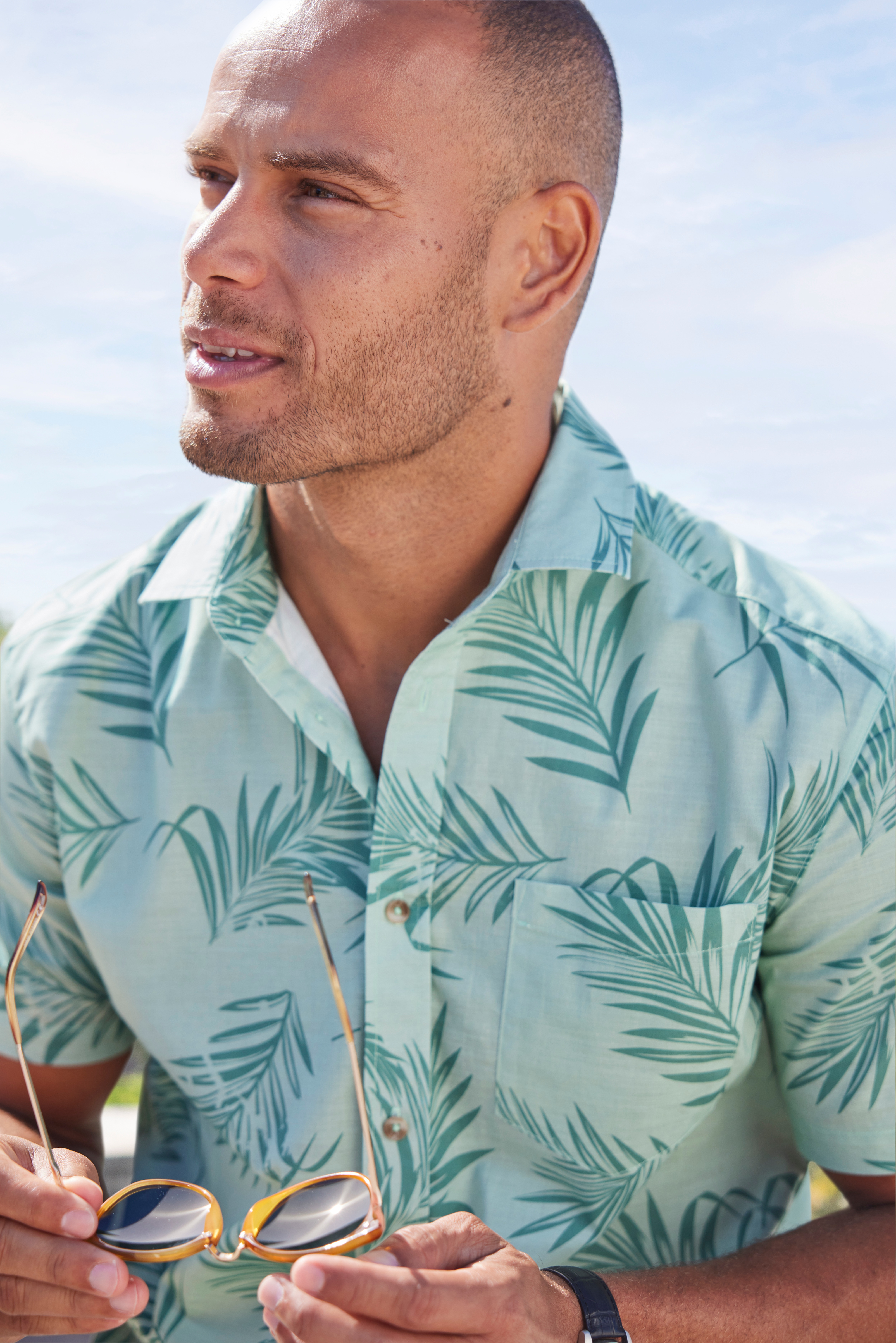 Thumbnail - John Devin Hawaiihemd "Regular fit", Kurzarm, Freizeithemd mit Palmenprint aus reiner Baumwolle