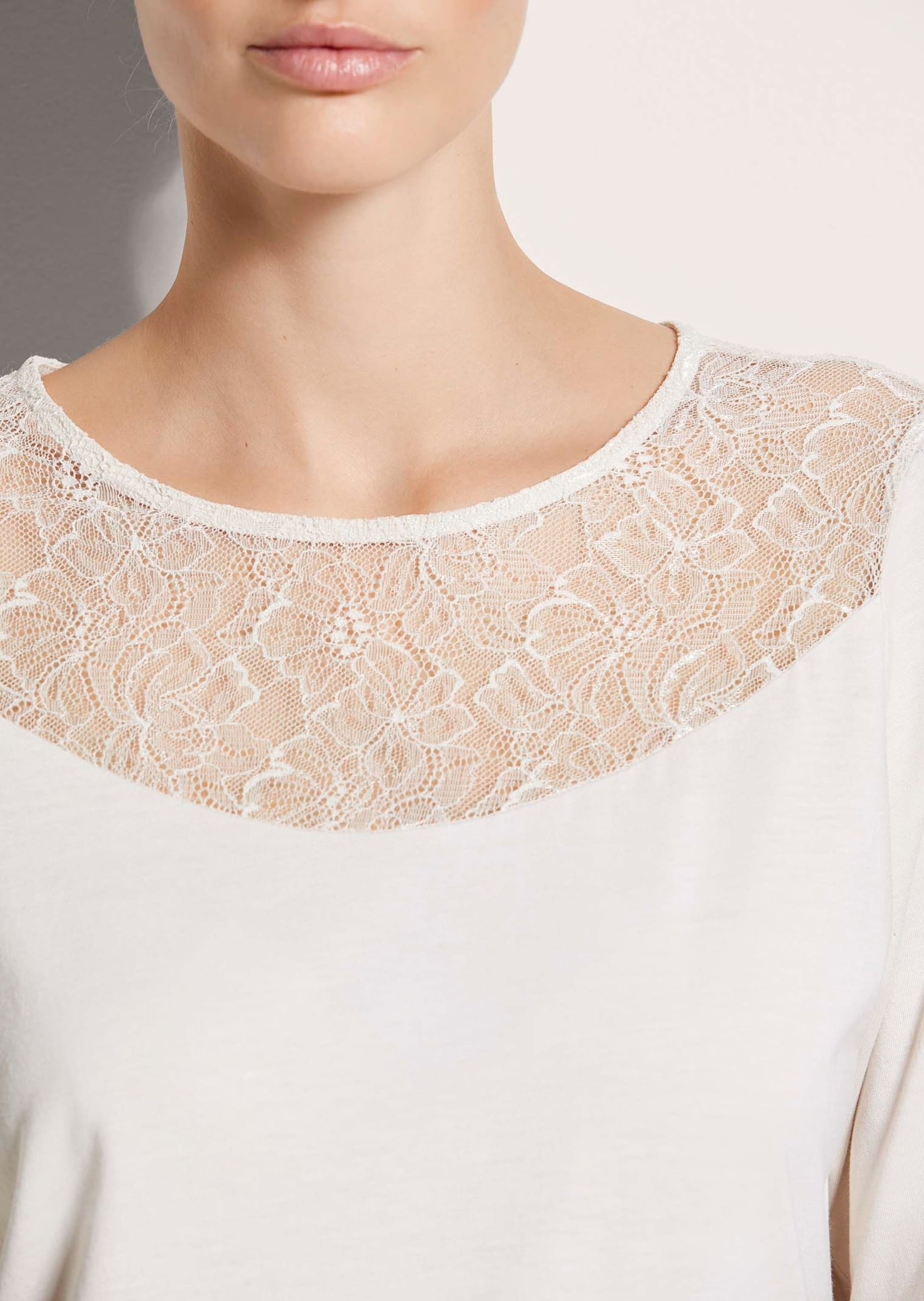 MADELEINE Kurzarmshirt »Shirt mit Spitze Rundhals-Shirt mit Spitze«