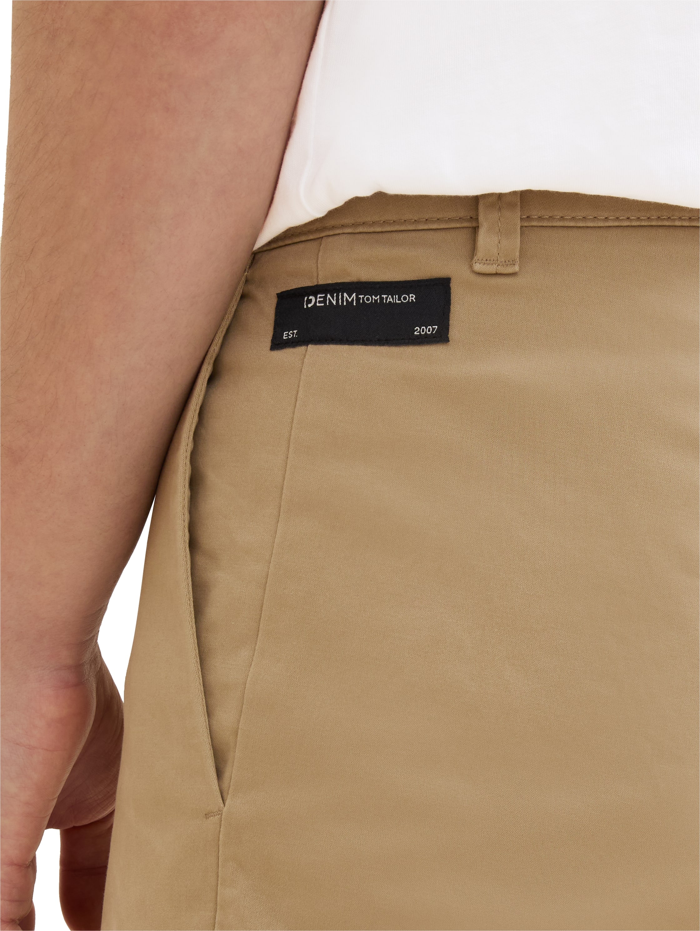 TOM TAILOR Denim Chinoshorts, mit Eingrifftaschen und Stretch