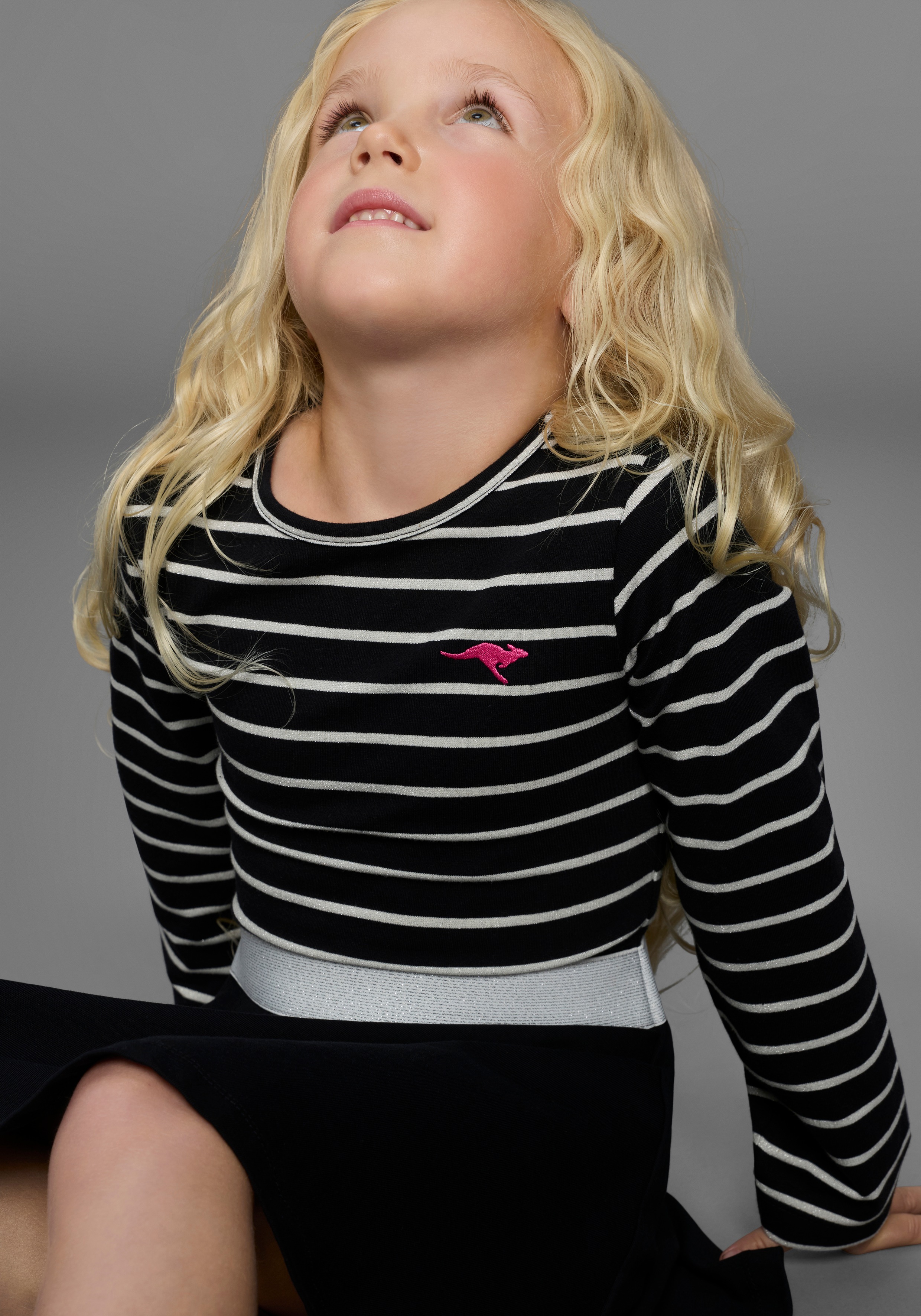 Thumbnail - KangaROOS Jerseykleid "Ringelkleid für kleine Mädchen" Glitzer-Ringel, festliche Anlässe, kniefrei, modischer Stil