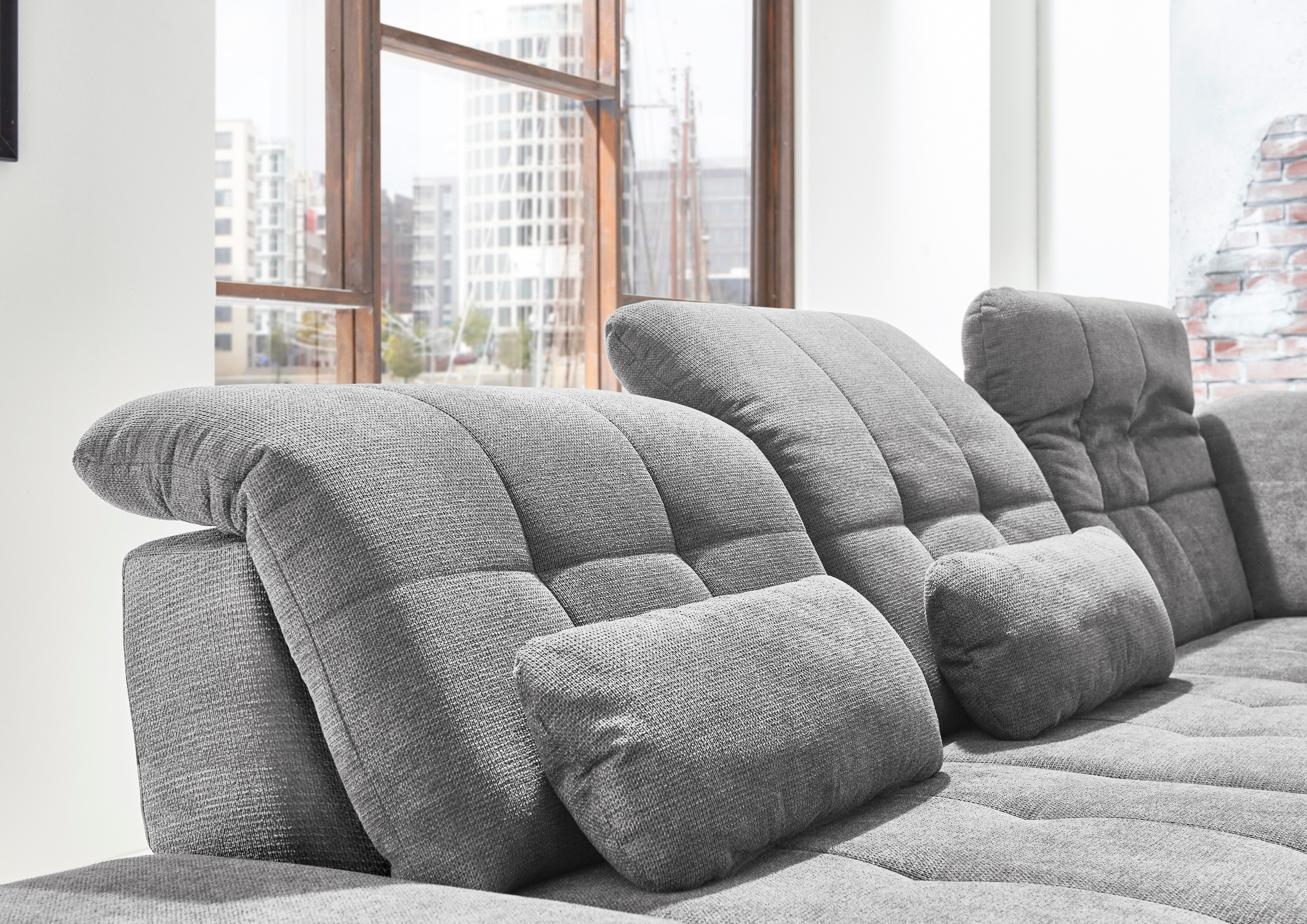 Die PlanBar Ecksofa »MP-IN17004 L-Form«, wahlweise mit Bettfunktion, Sitztiefen- und Kopfteilverstellung