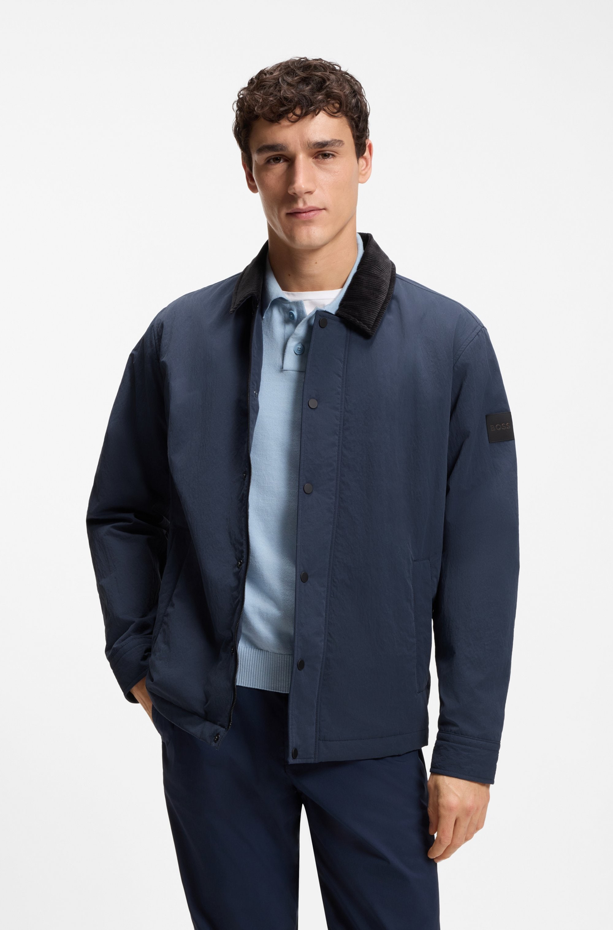 BOSS ORANGE Outdoorhemd "Leldon-zip" Oversize Fit, kontrastfarbiger Kragen, wattiert
