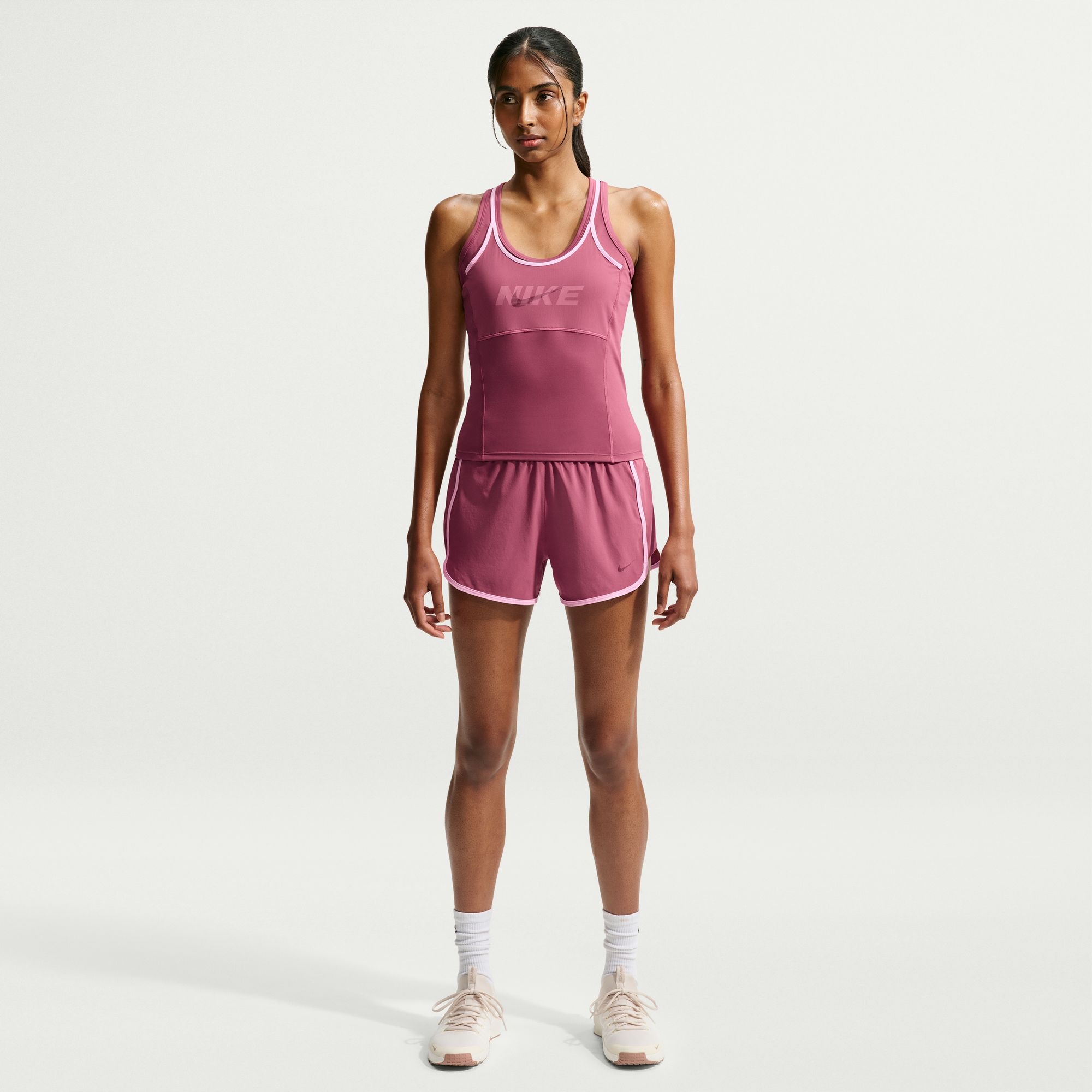 Nike Trainingsshorts »Nike One Women's Dri-FIT Shorts«  mit Dri-FIT-Technologie