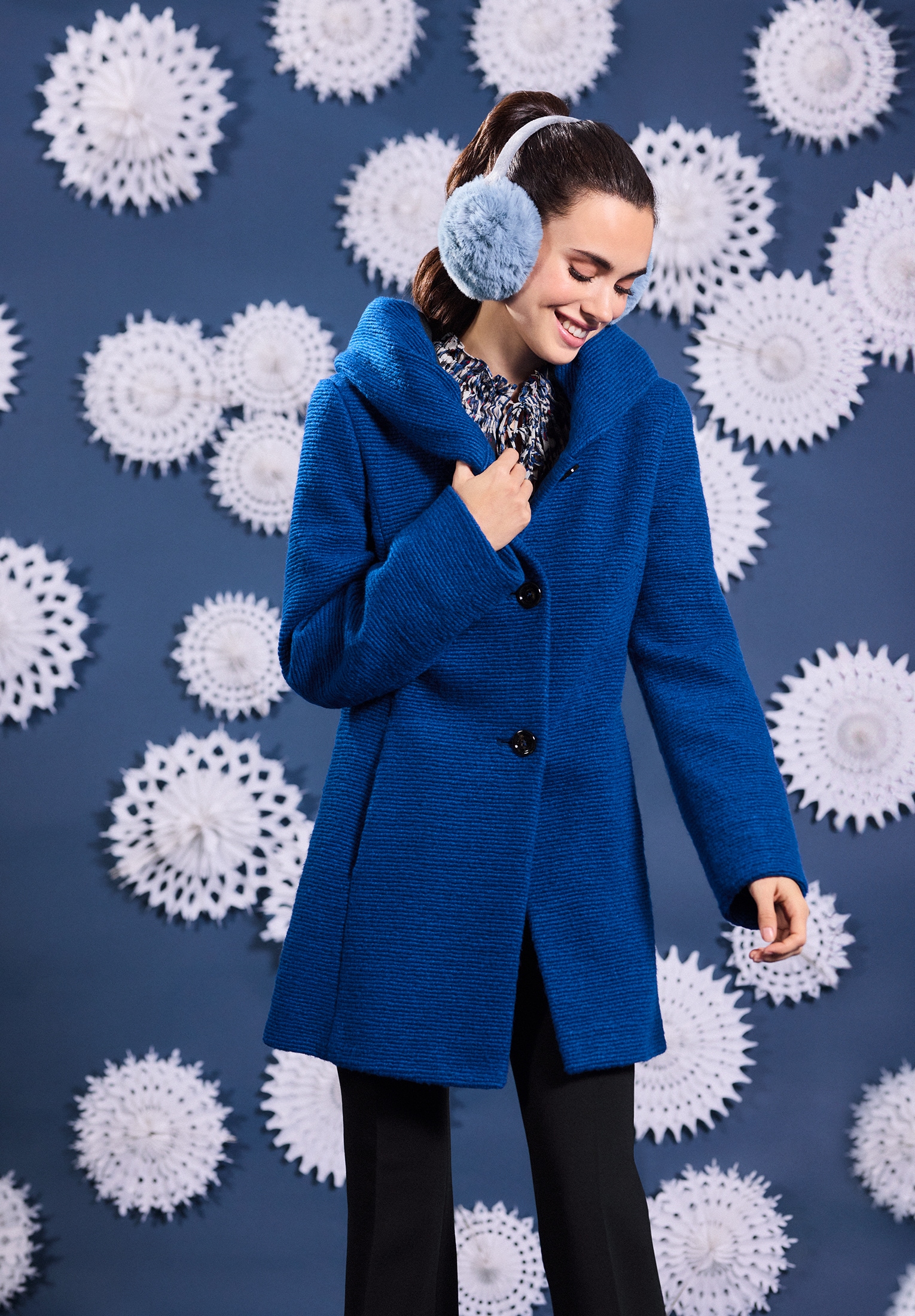 Amber & June Kurzjacke »Amber & June Kurzmantel mit Kapuze«, mit Kapuze