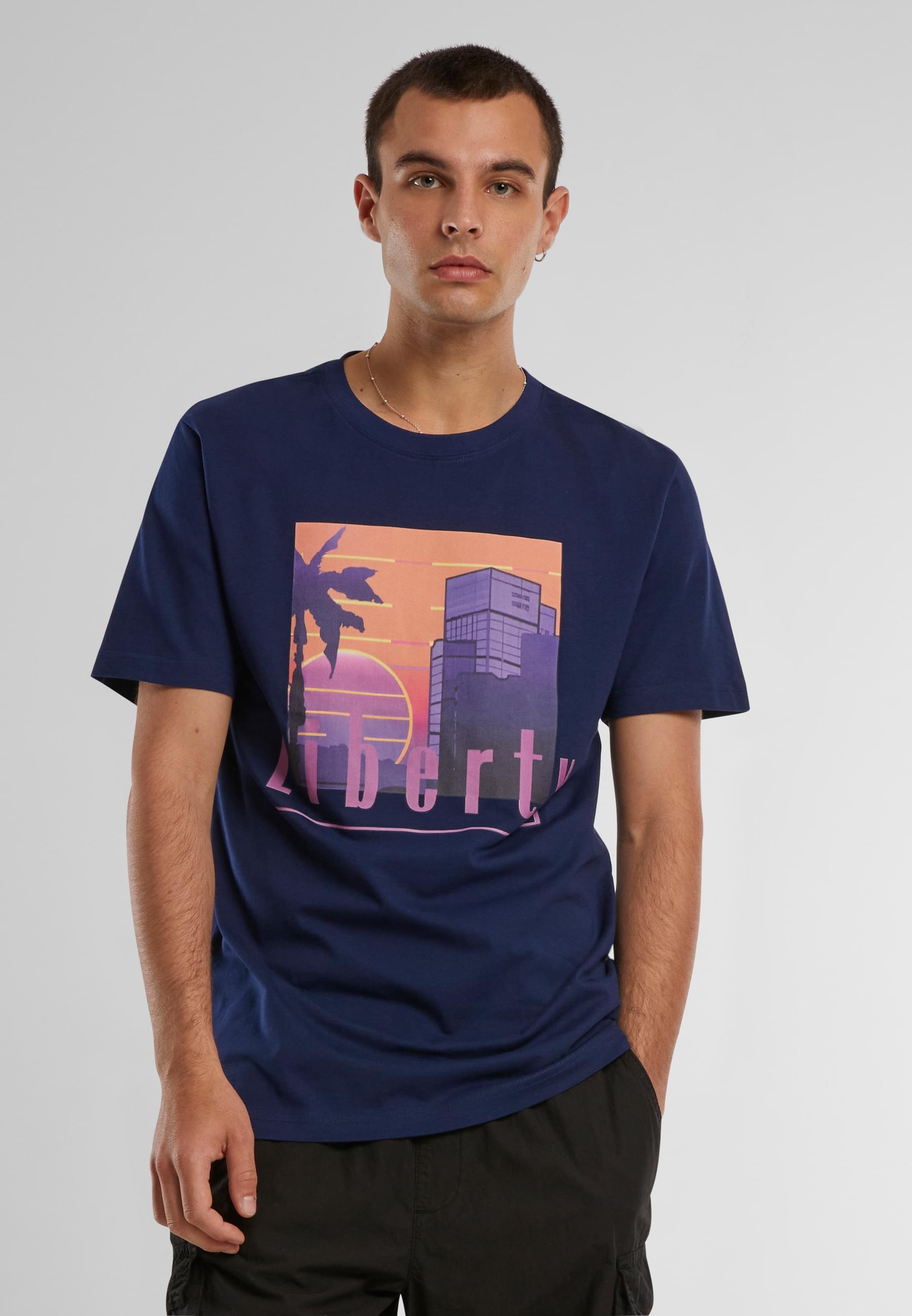 MisterTee T-Shirt »MisterTee Liberty Sunset Tee«, (1 tlg.)